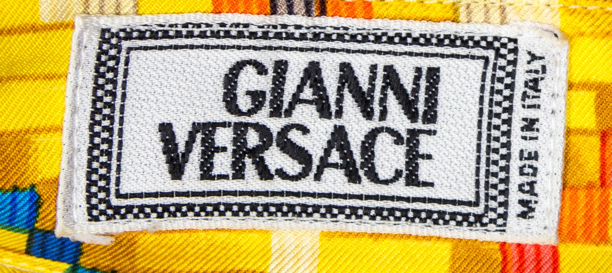 A Gianni Versace Atelier Silk Print Shirt, Size 52.