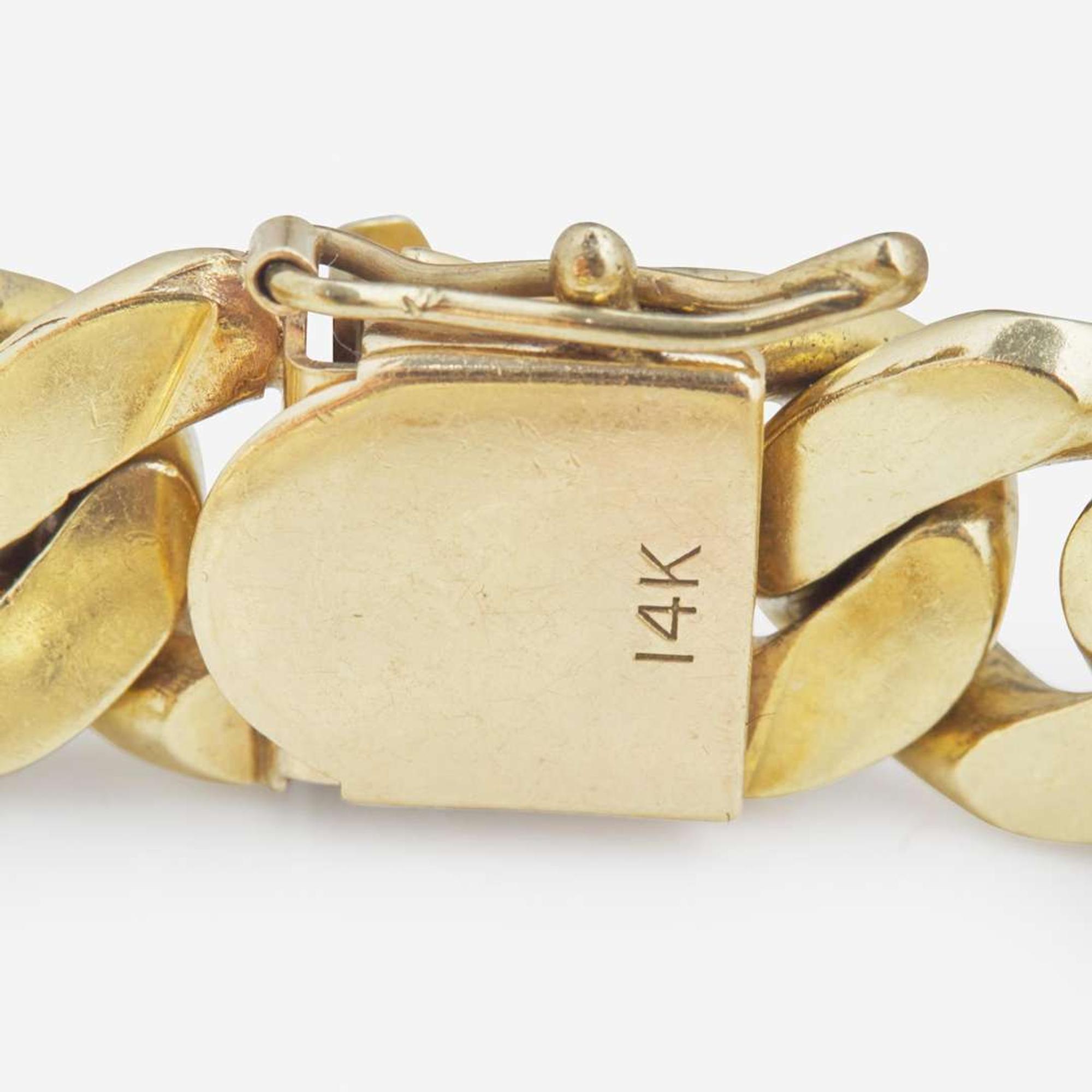 A 14K Yellow Gold Bracelet