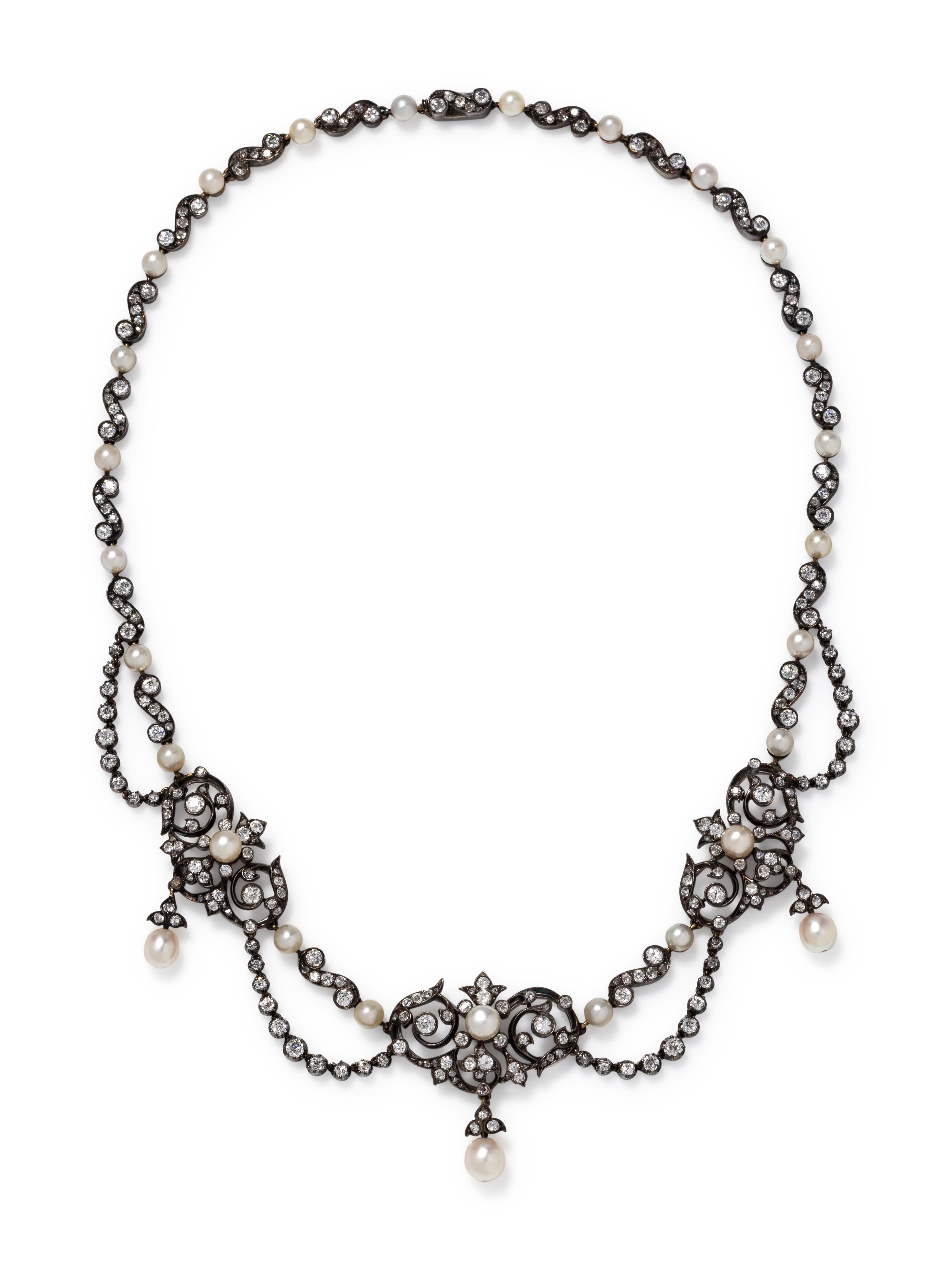 DIAMOND AND PEARL NECKLACE