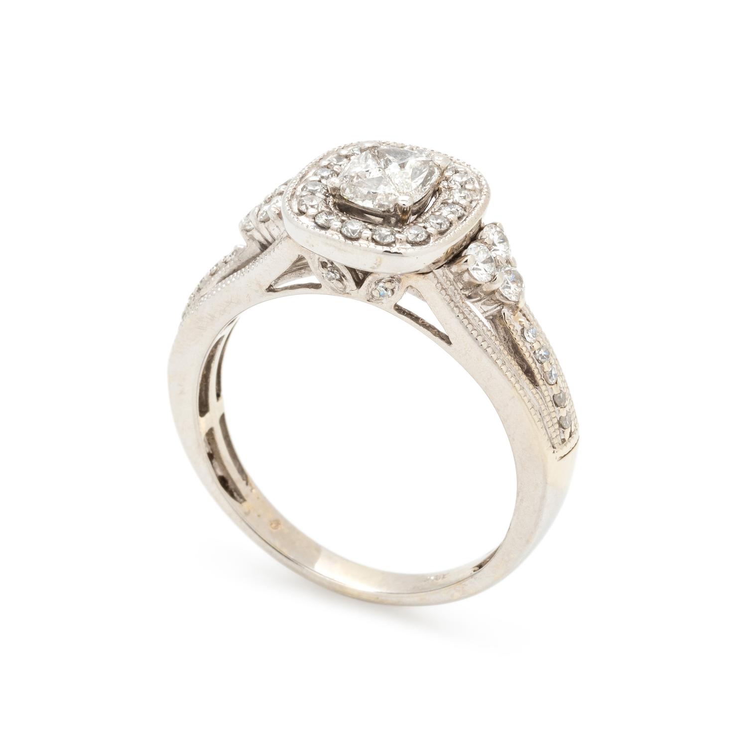 DIAMOND RING