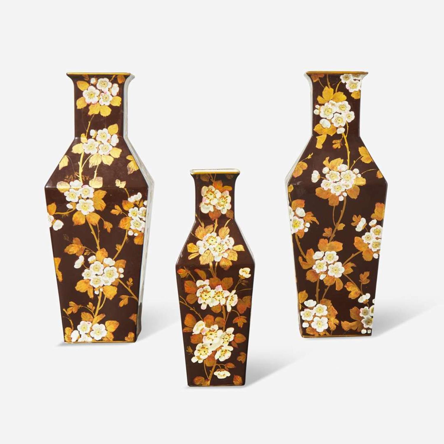 A Three-Piece Wedgwood Aesthetic Movement Bone China Garniture Set UK, 1880s