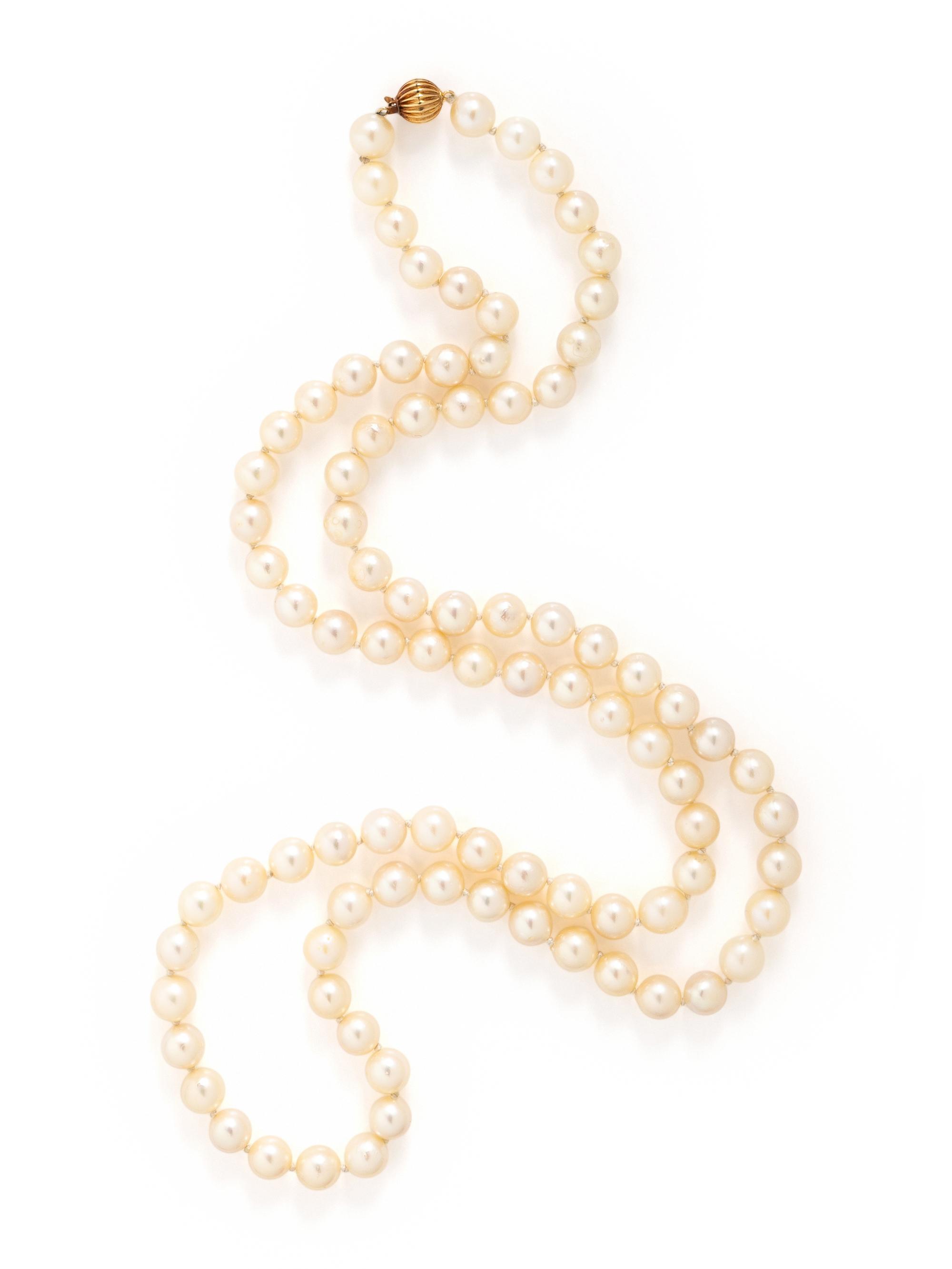 CULTURED PEARL NECKLACE
