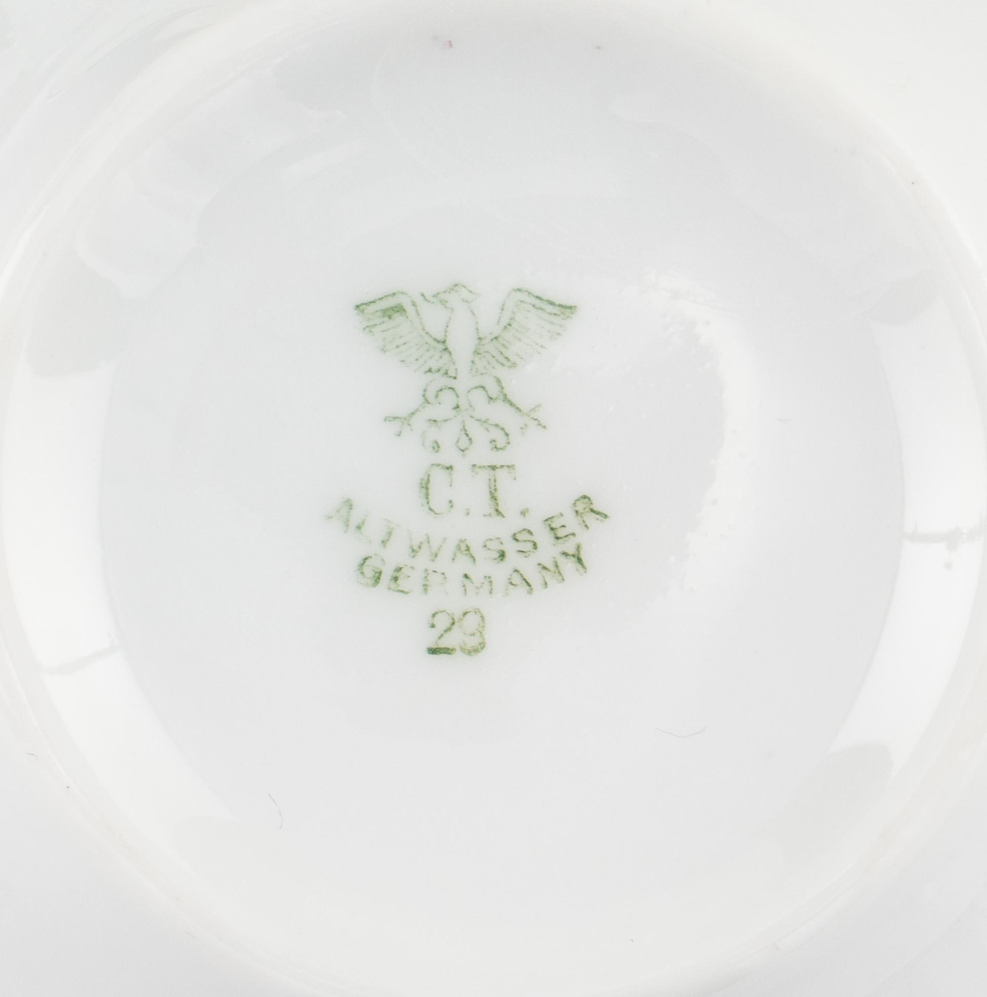 A German Porcelain Dinner Service