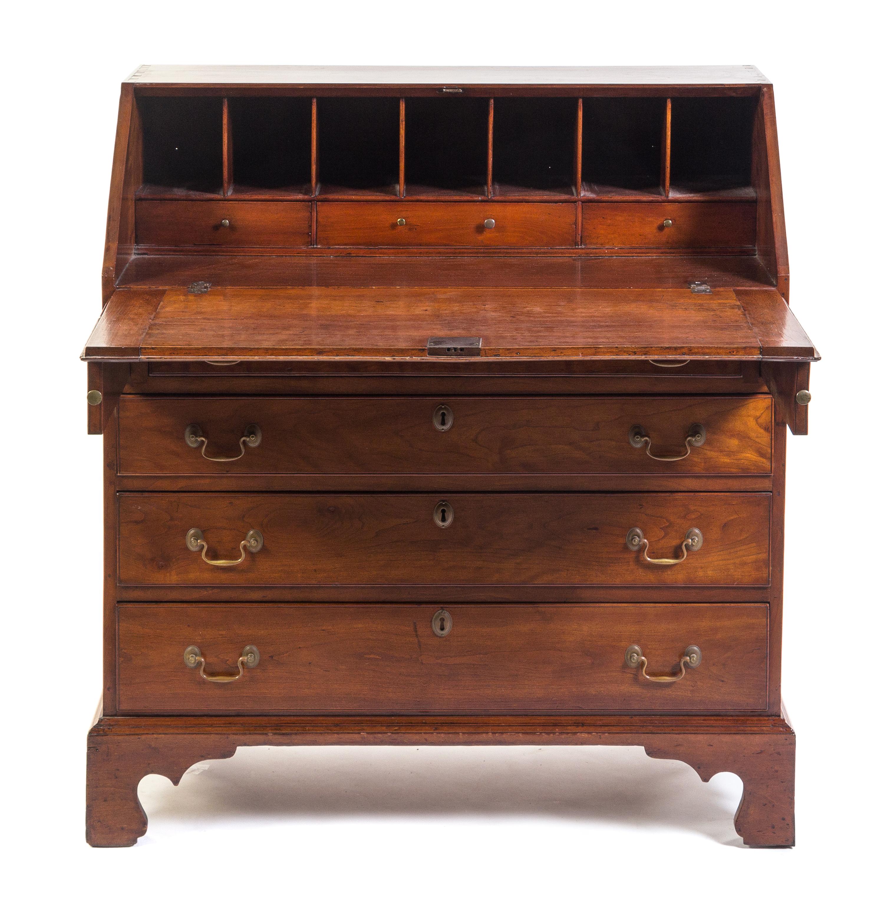 An American Maple Slant Front Desk Height 41 x width 38 1/4 x depth 20 inches. — 18TH/19TH CENTURY
