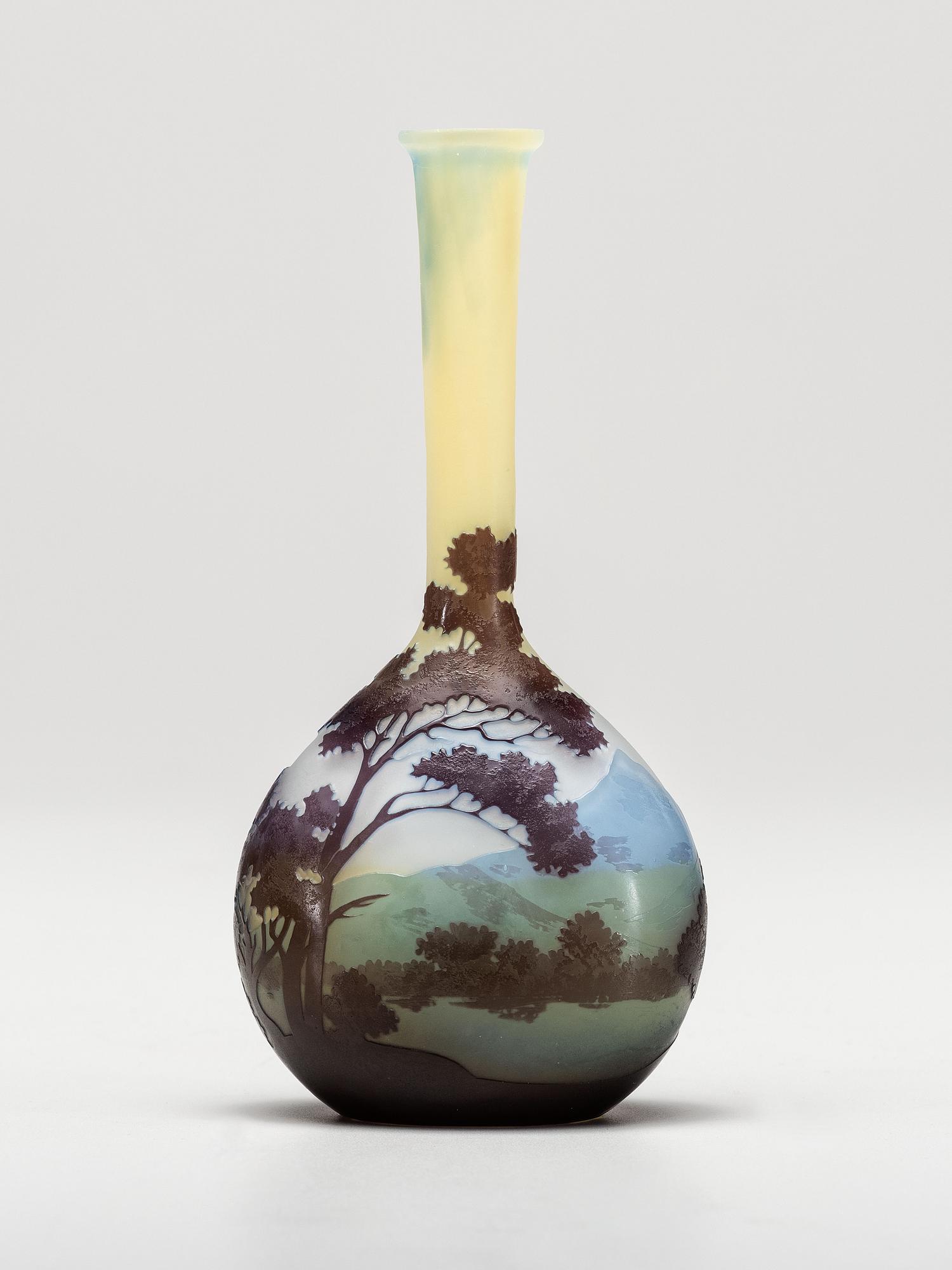 Scenic Banjo Vase