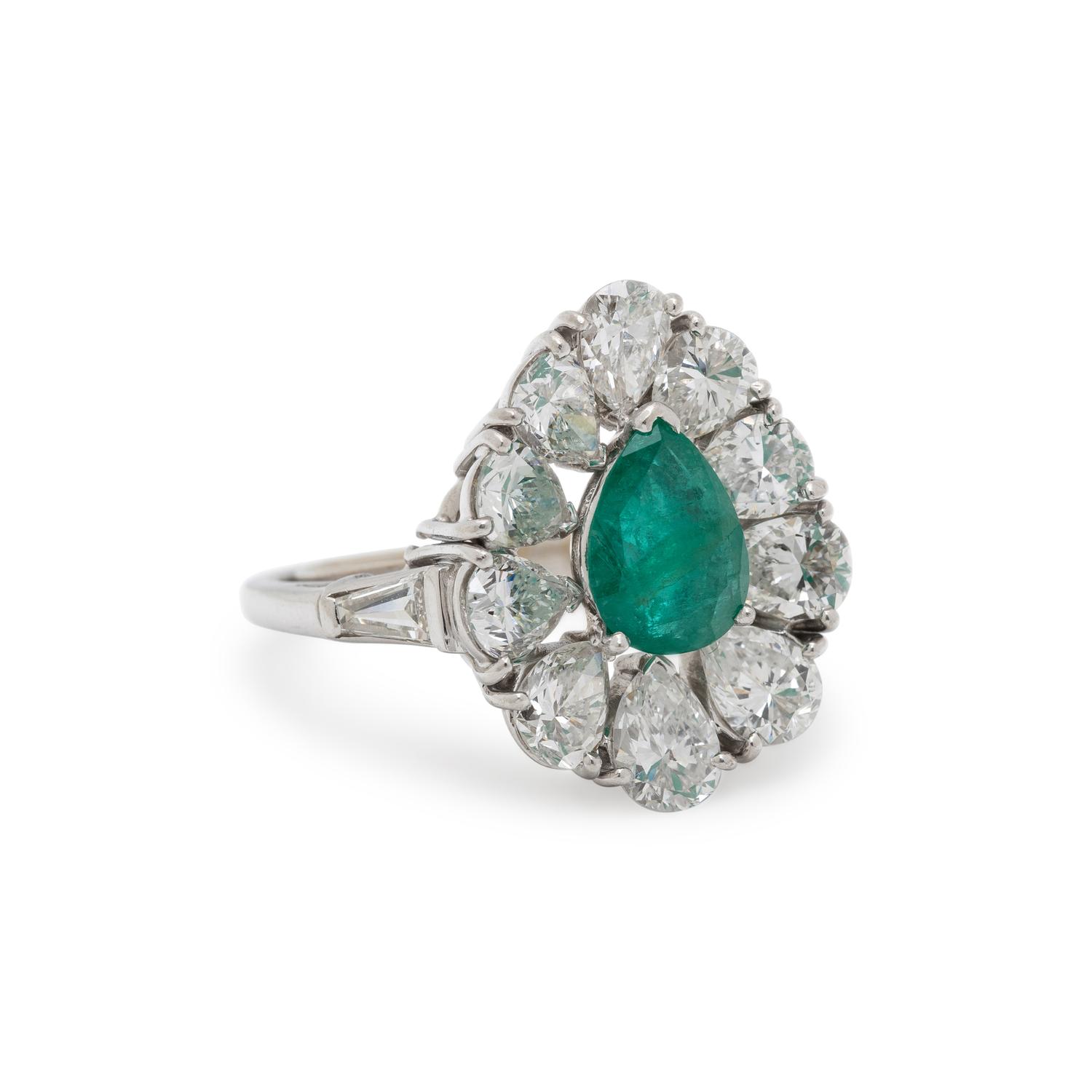 EMERALD AND DIAMOND RING