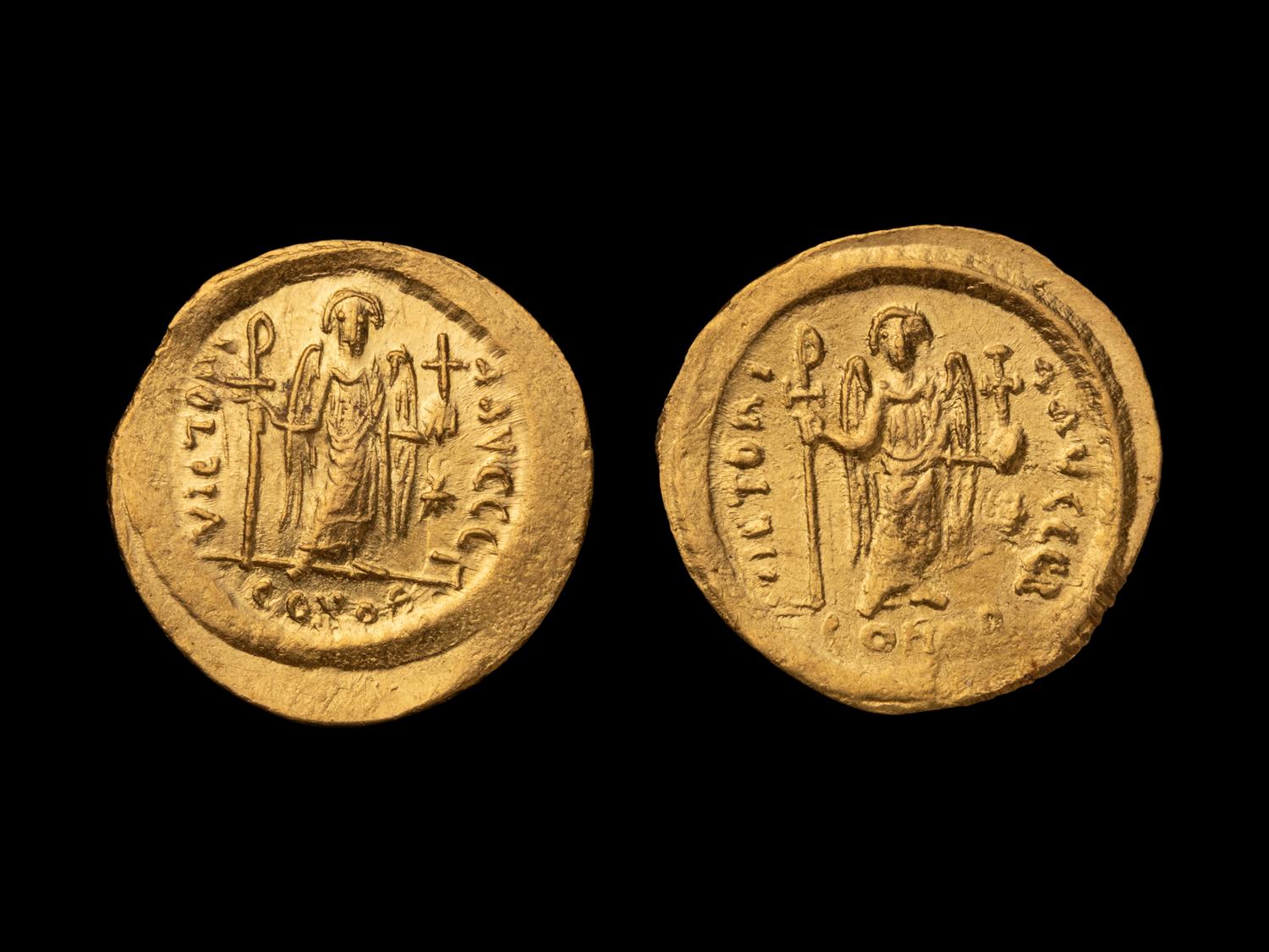 [ANCIENT] BYZANTINE EMPIRE. Justinian I (c. 542-565 AD), Av Solidus (4.5g and 4.3g). Two Coins