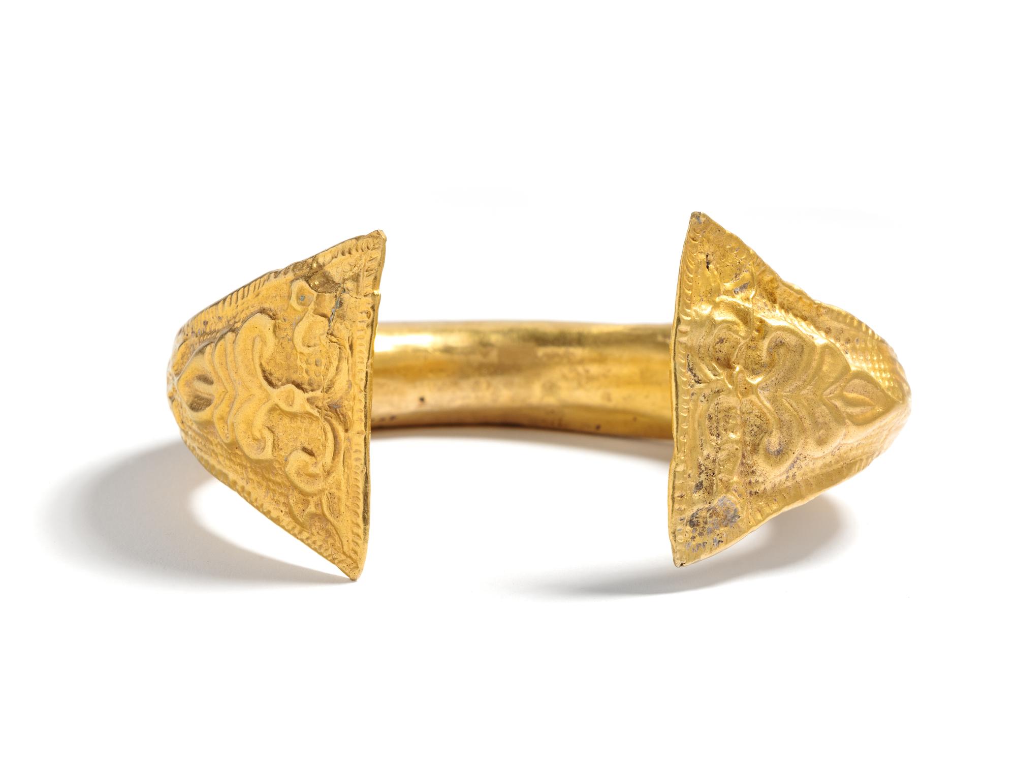 A Large Byzantine or Early Islamic Hollow Gold Bracelet