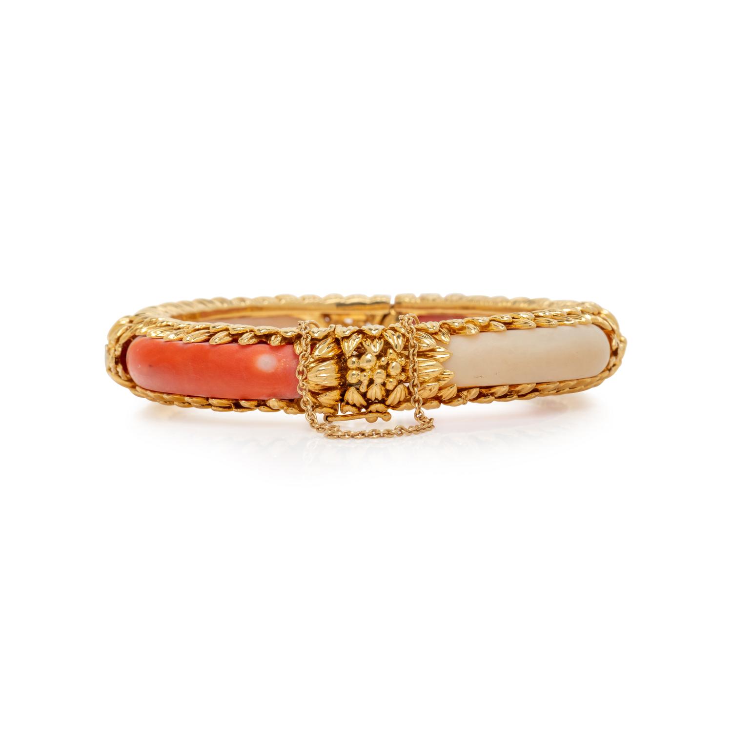 CORAL AND YELLOW GOLD BANGLE BRACELET