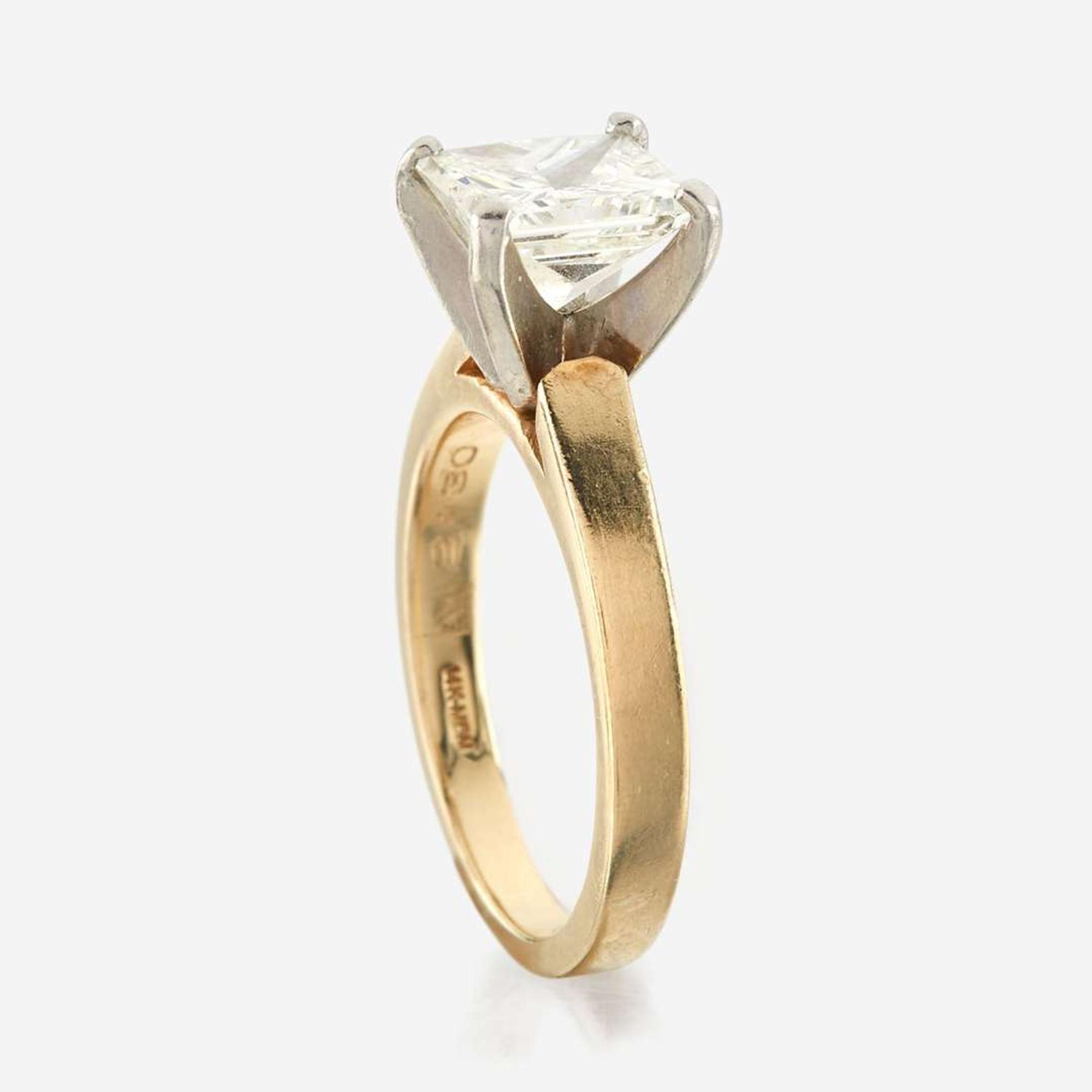 A diamond solitaire