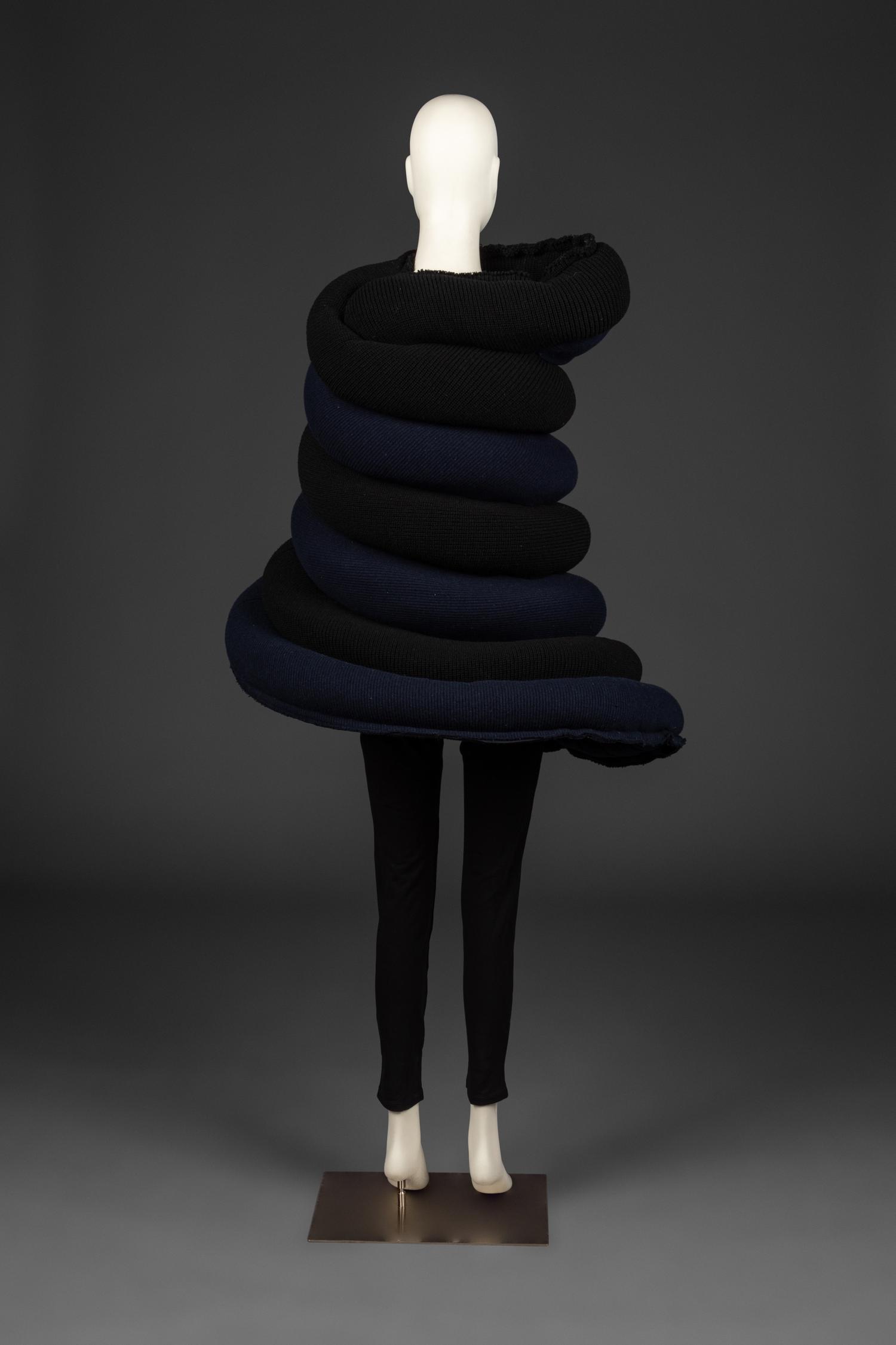 Comme Des Garçons Ensemble, Fall / Winter 2014