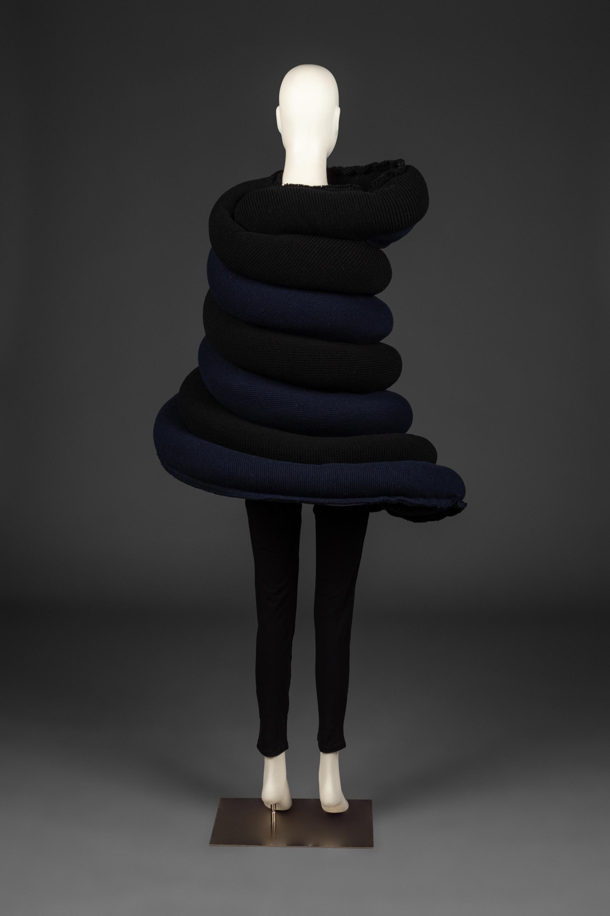 Comme Des Garçons Ensemble, Fall / Winter 2014