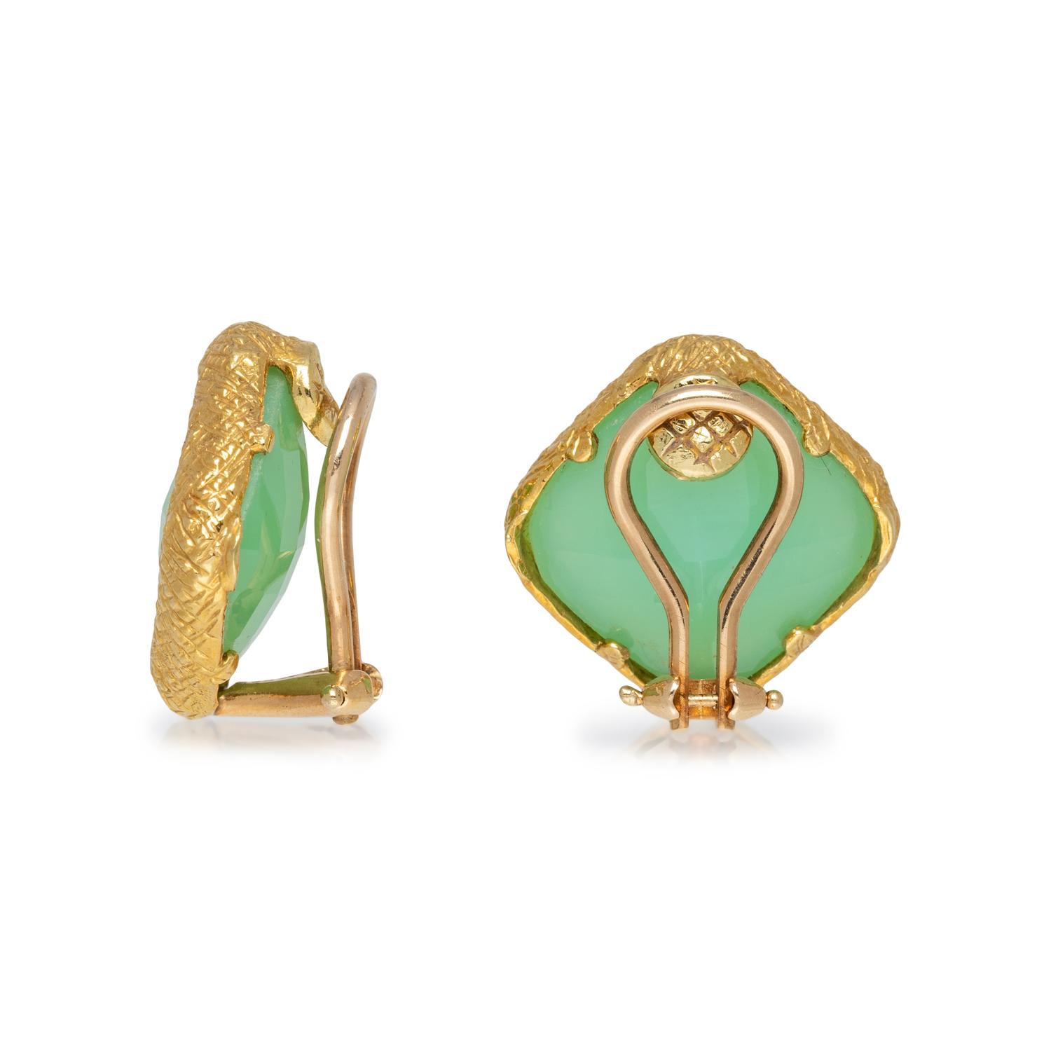 DOMINIQUE COHEN, YELLOW GOLD AND CHALCEDONY NECKLACE