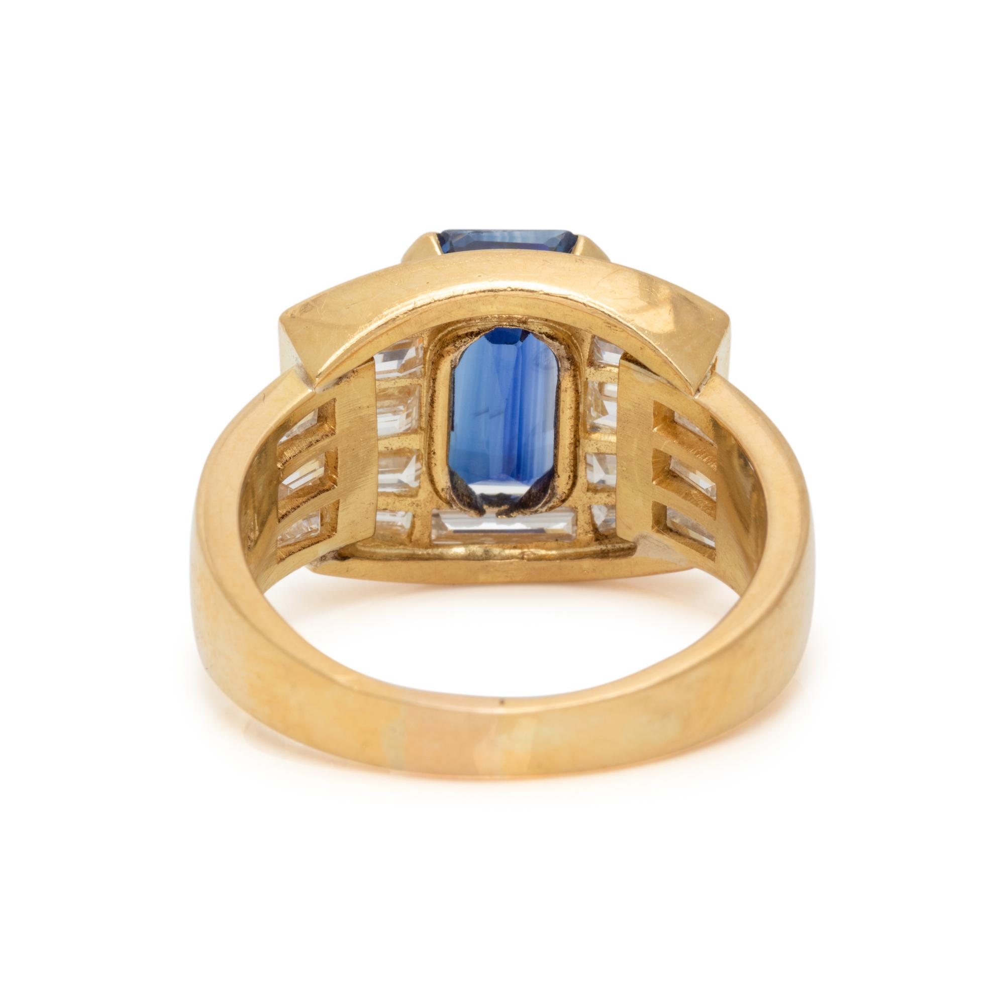 YELLOW GOLD, SAPPHIRE AND DIAMOND RING