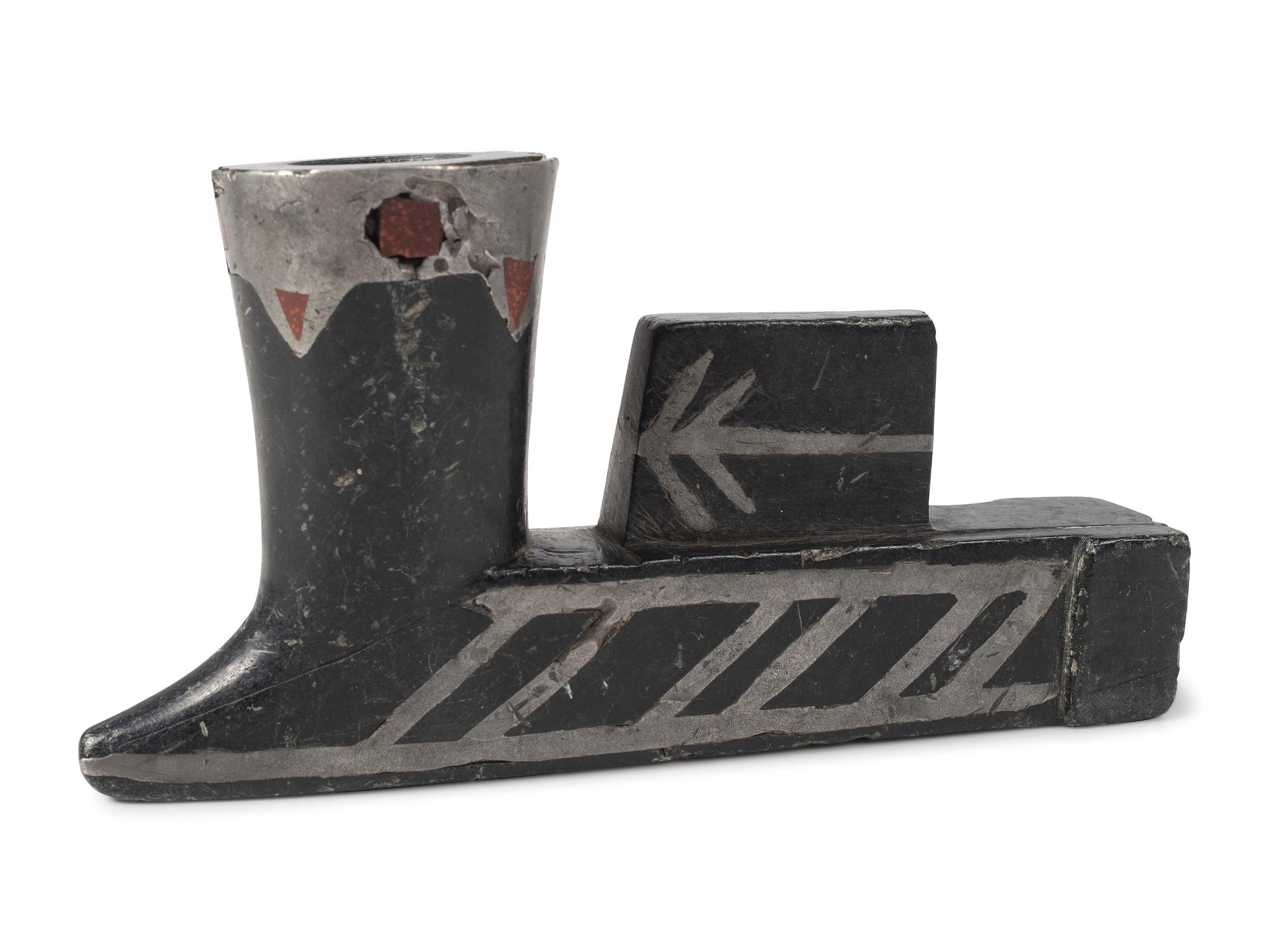 Great Lakes Steatite Pipe Bowl, with Catlinite and Lead Inlay