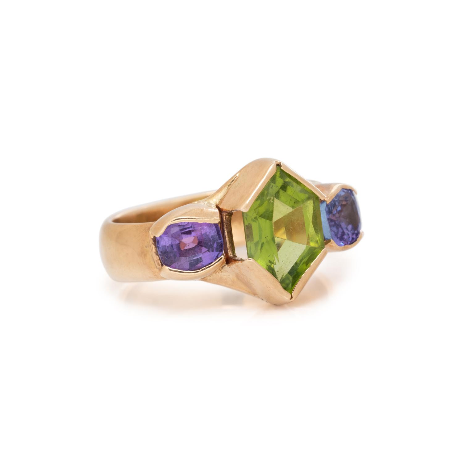 YELLOW GOLD, PERIDOT AND TANZANITE RING