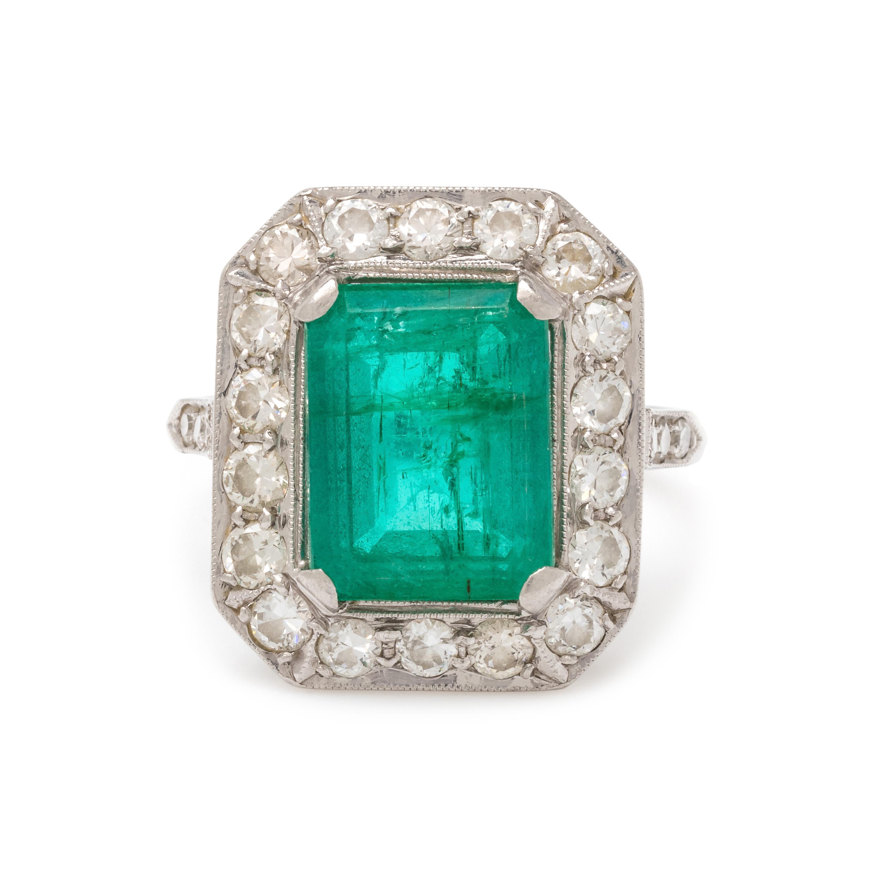 EMERALD AND DIAMOND RING