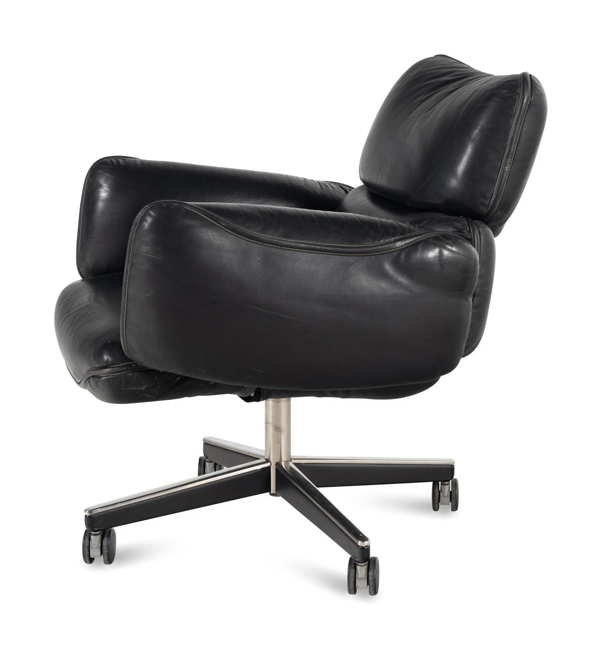 Executive Swivel Chair, c. 1974 Knoll International, USA