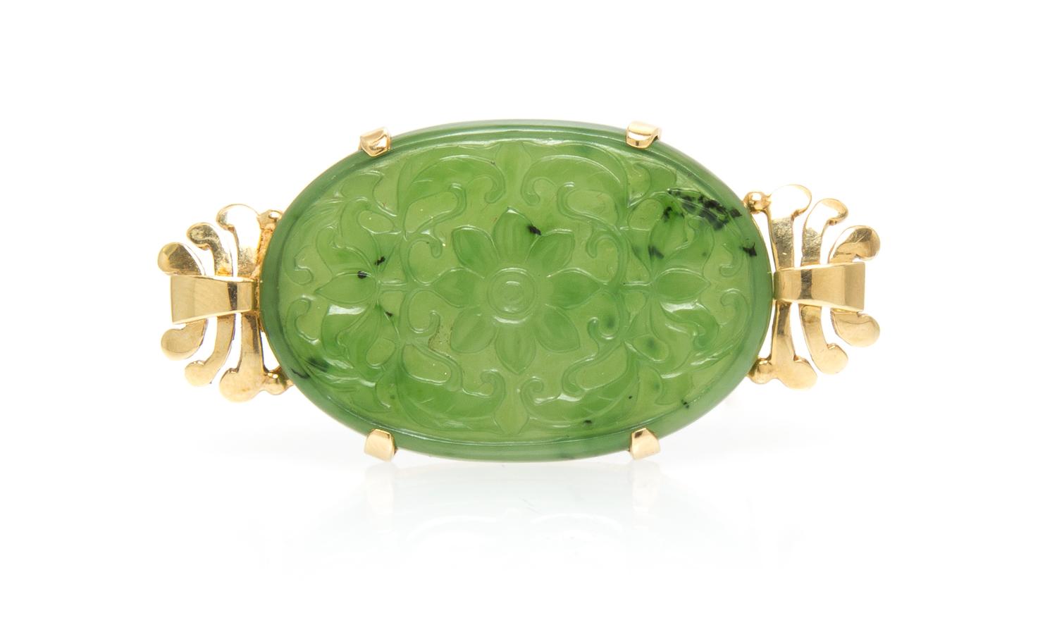 A Yellow Gold and Nephrite Jade Brooch, 8.40 dwts.