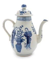 A Chinese Blue and White Glazed Porcelain Teapot Height 9 1/4 inches. — 19TH CENTURY