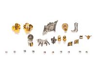 THIRTEEN WESTERN-THEMED JEWELRY PIECES