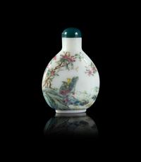 A Painted Enamel on White Glass Snuff Bottle