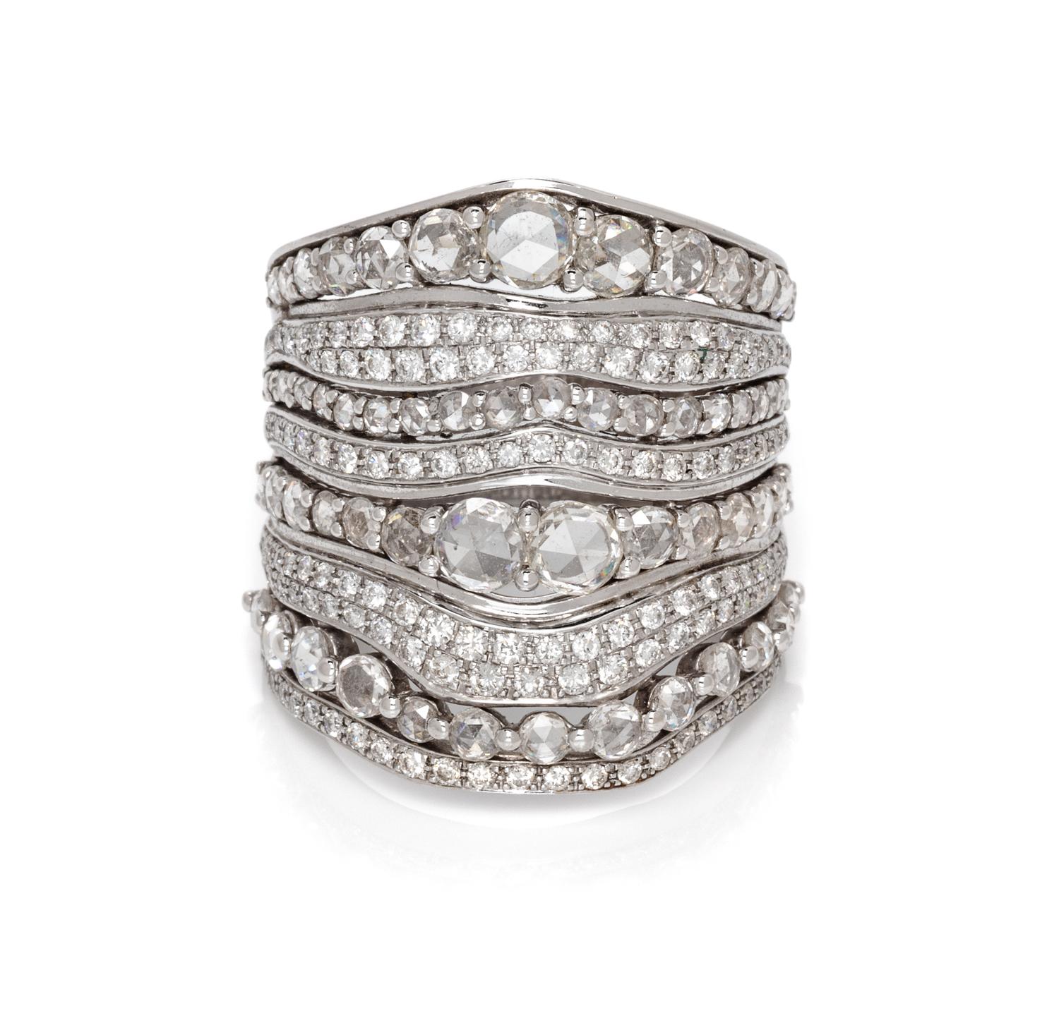 An 18 Karat White Gold and Diamond Ring, Etho Maria, 9.50 dwts.