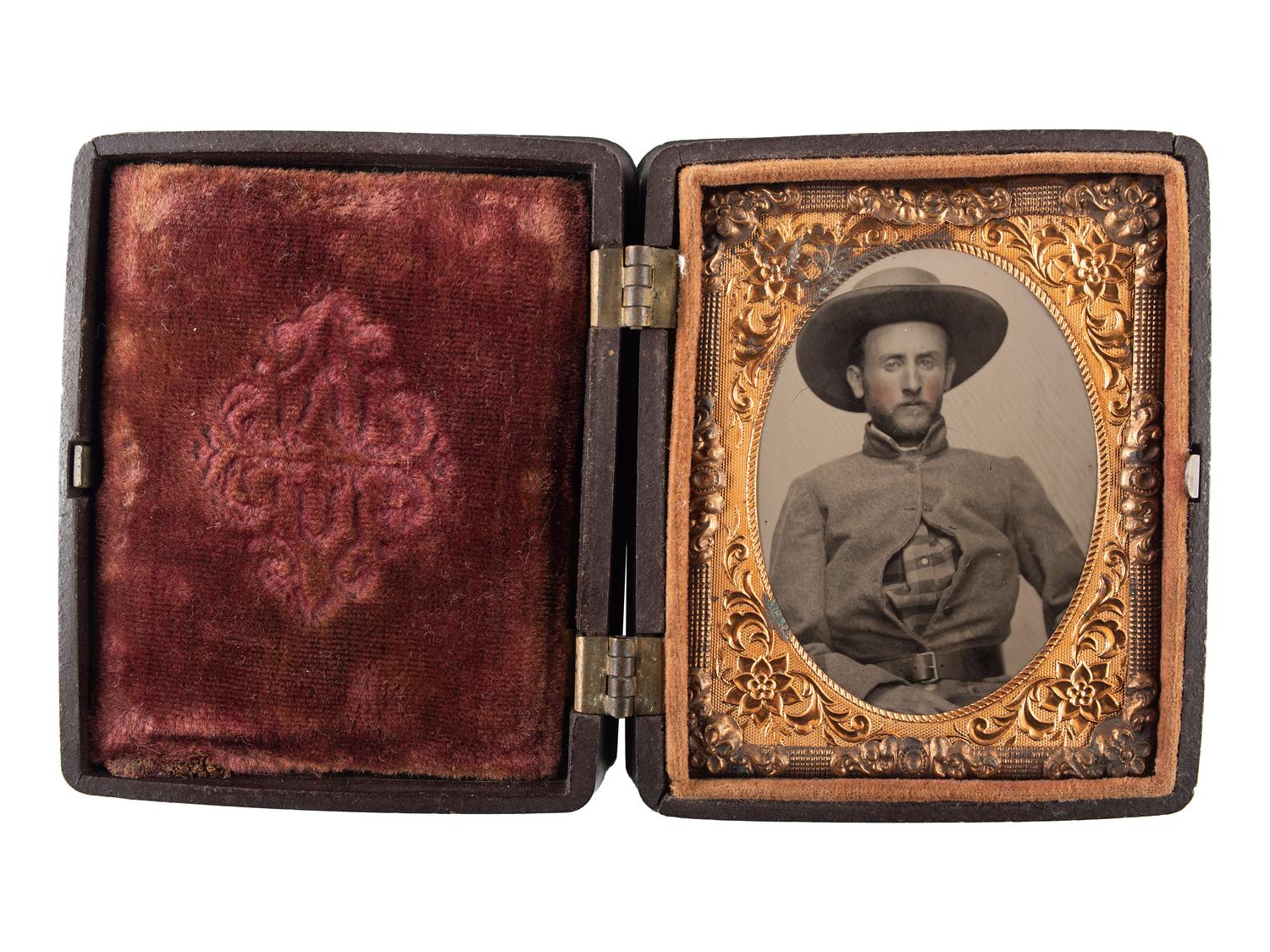 [CIVIL WAR]. Ninth plate ruby ambrotype of Confederate soldier.