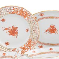 A Group of Five Herend Chinese Bouquet Rust Porcelain Table Articles