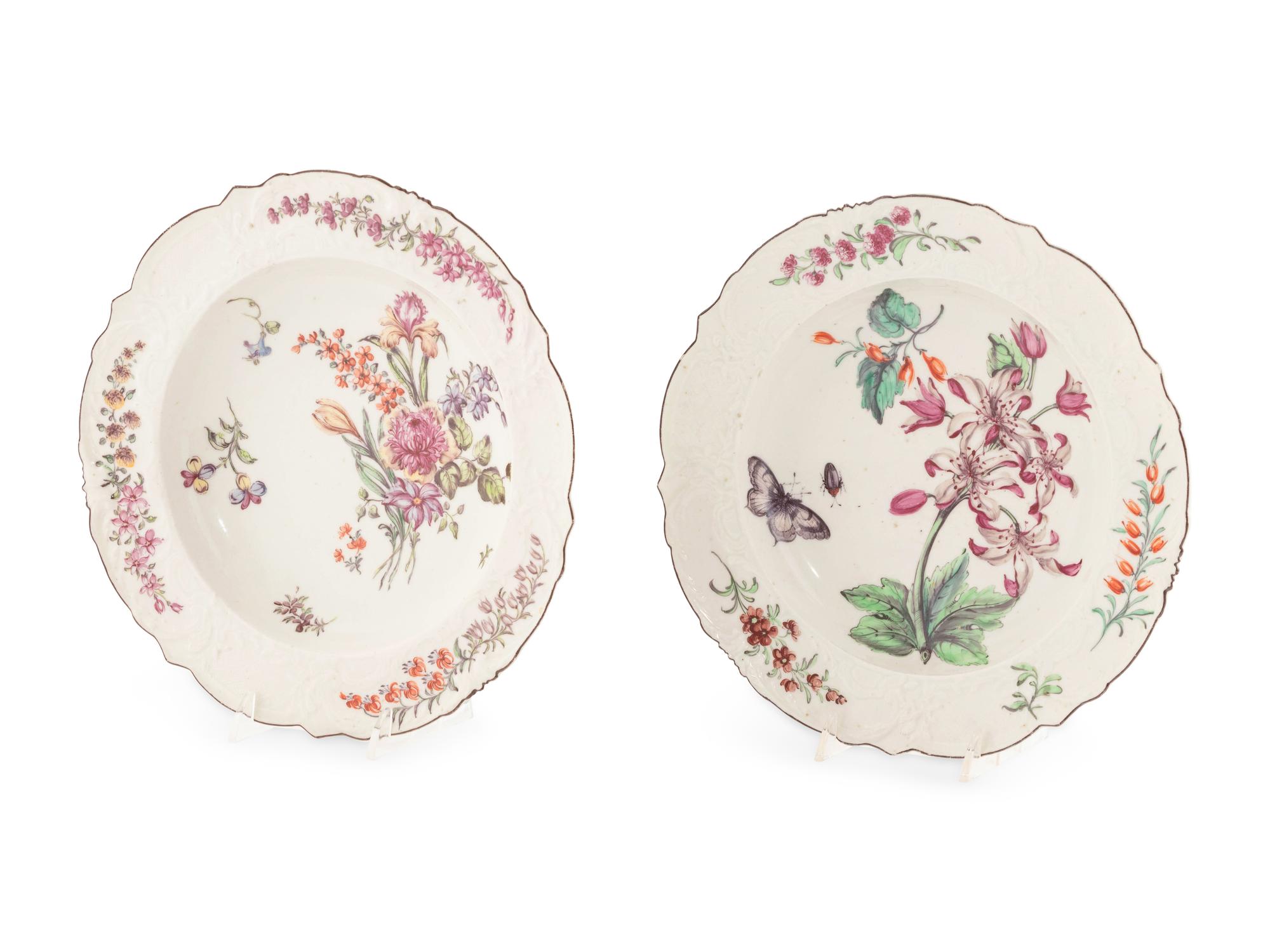 A Pair of Chelsea Porcelain Dishes