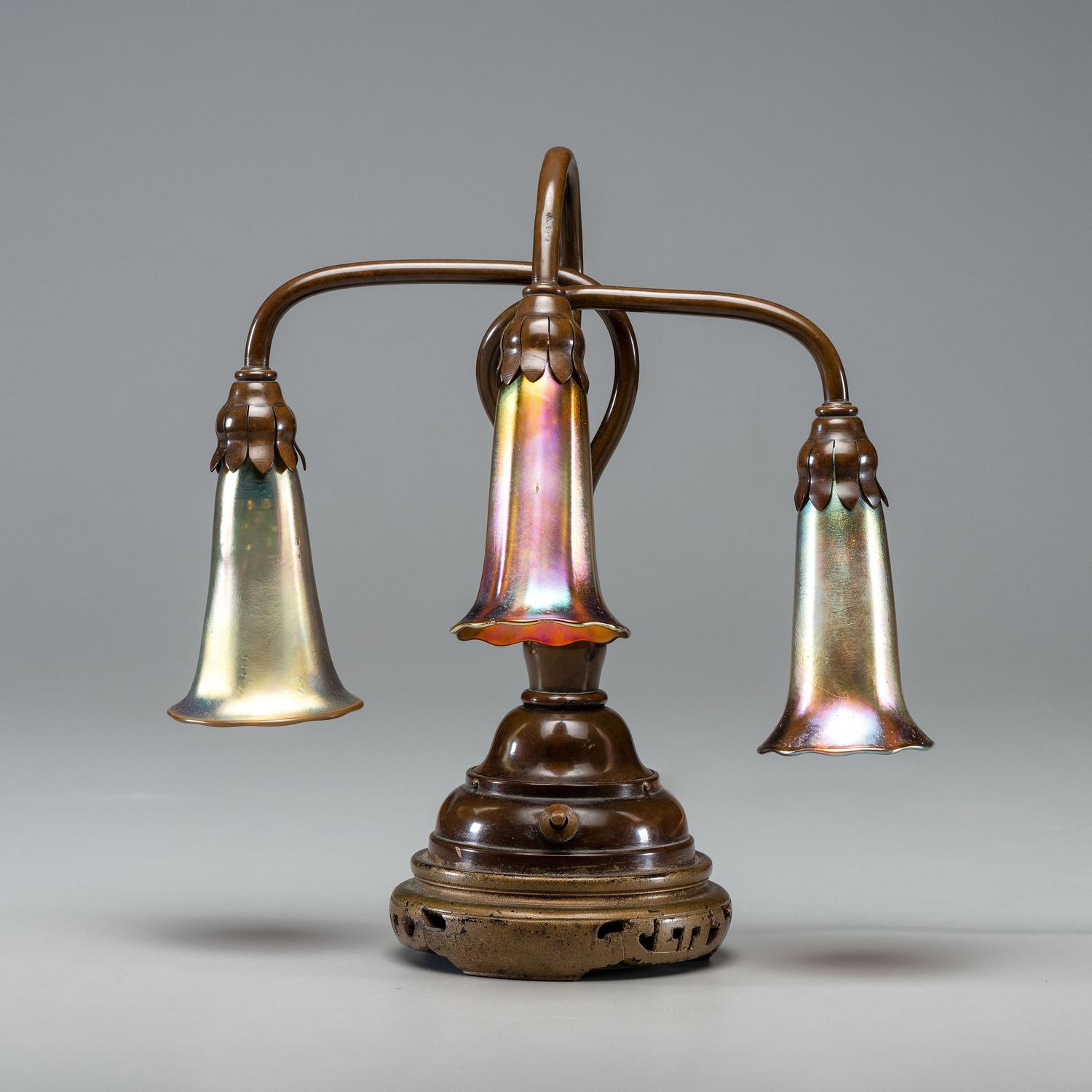 Table Lamp with Quezal Shades American, 20th Century