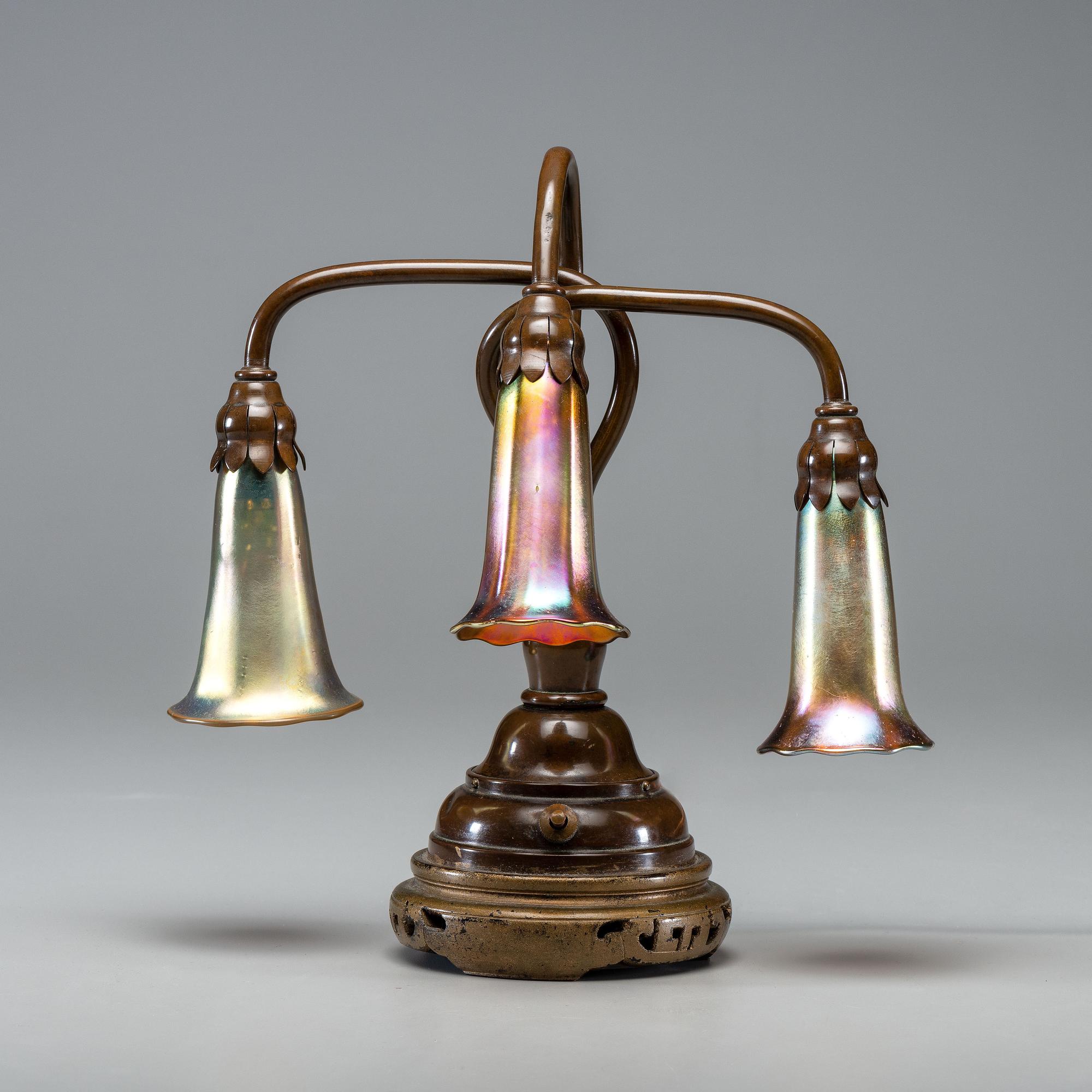 Table Lamp with Quezal Shades American, 20th Century