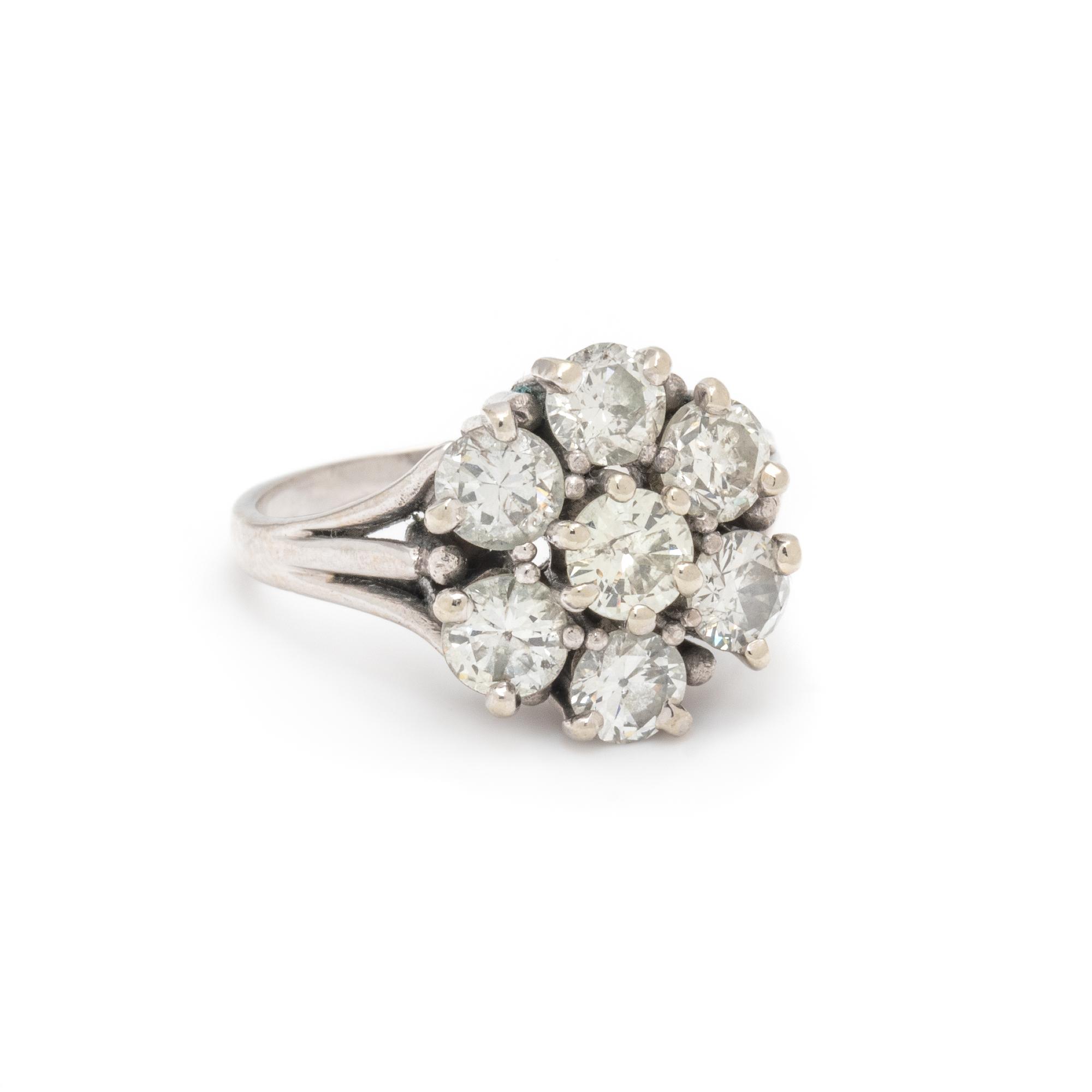 DIAMOND CLUSTER RING