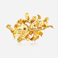 An 18K Yellow Gold and Diamond Brooch