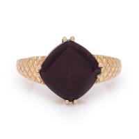 Garnet and Yellow Gold Ring
