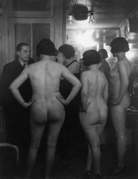 Chez Suzy, La Présentation , 1932