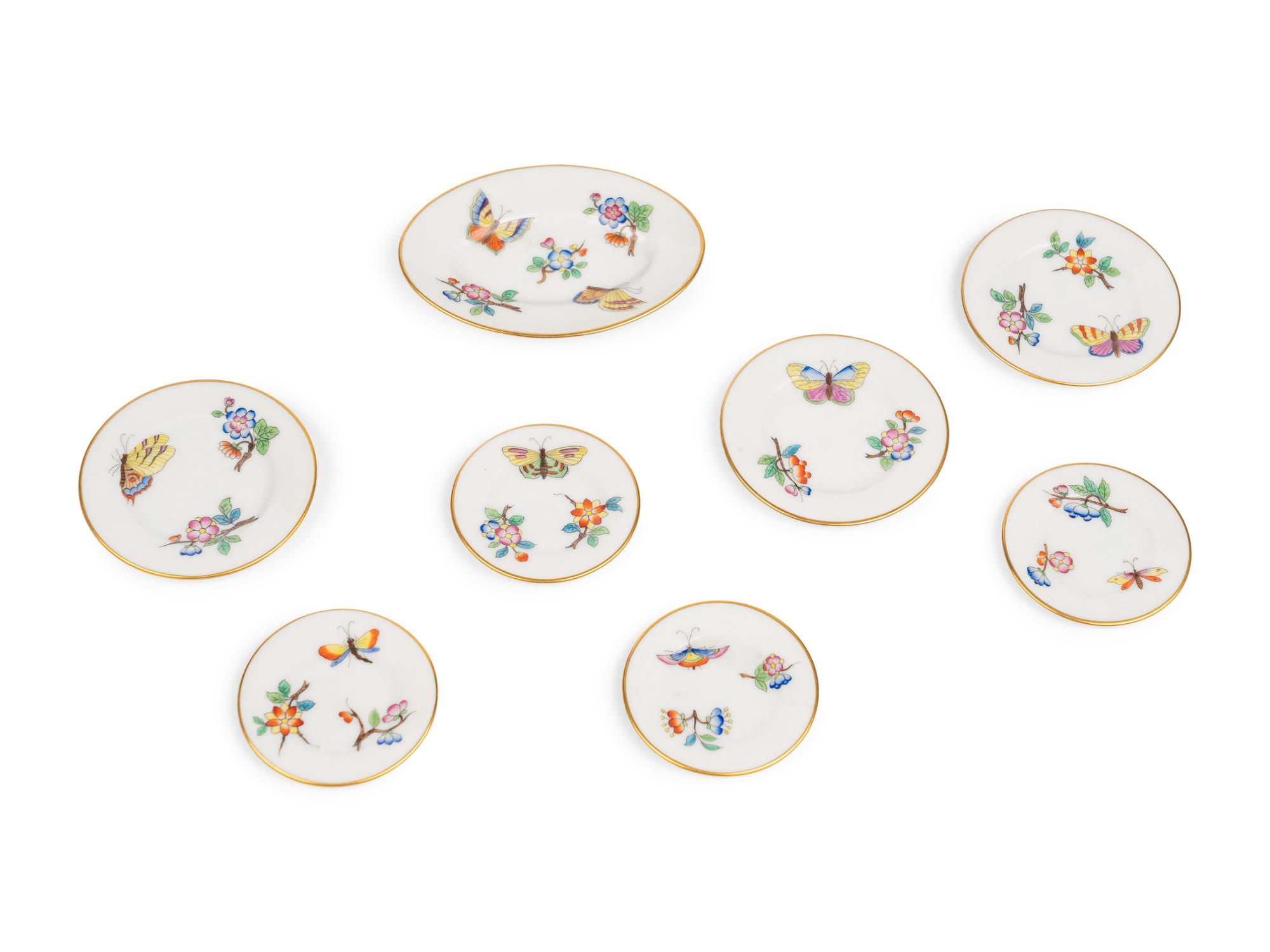 A Collection of Herend Queen Victoria Porcelain Table Articles