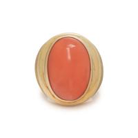 MAZ, YELLOW GOLD AND CORAL RING