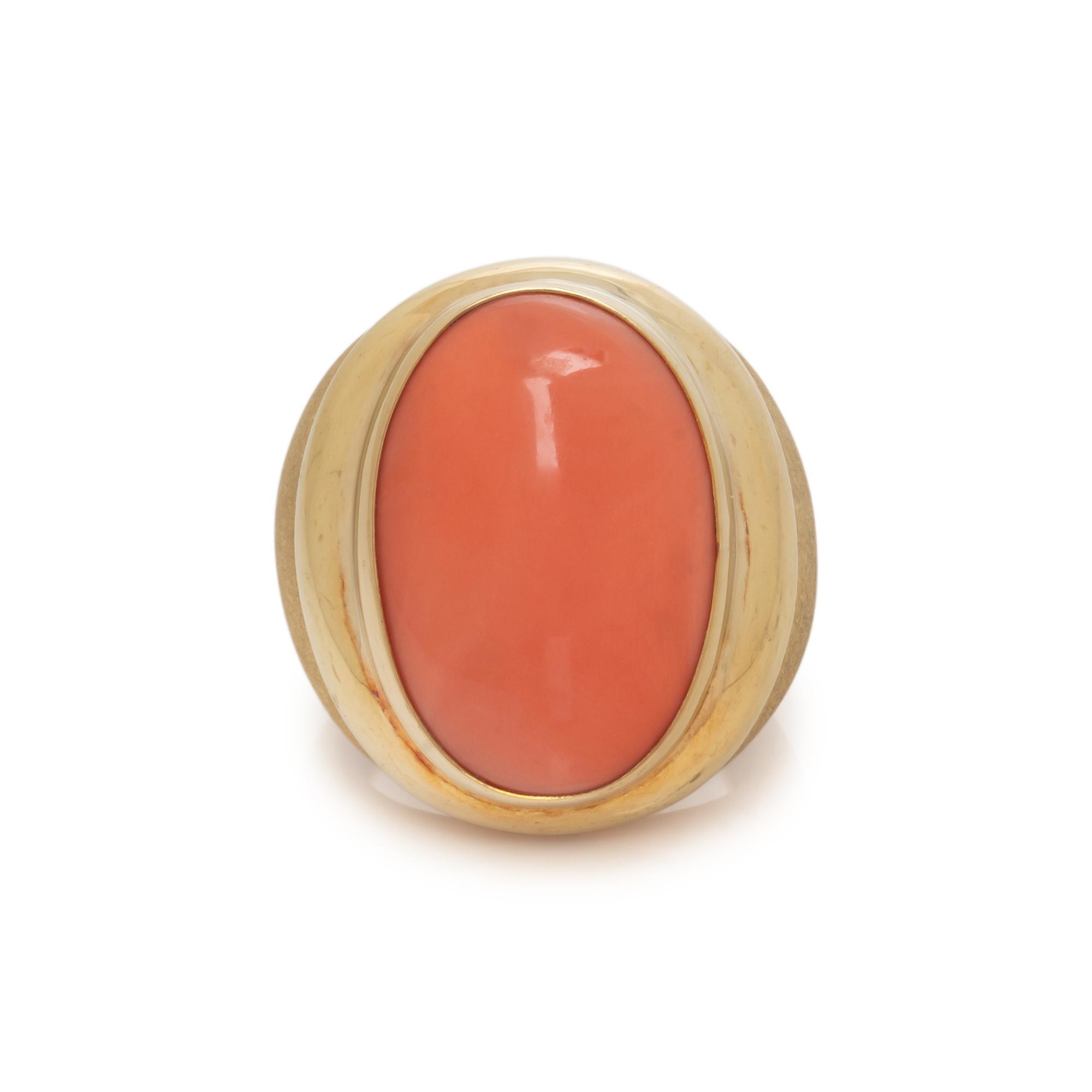 MAZ, YELLOW GOLD AND CORAL RING