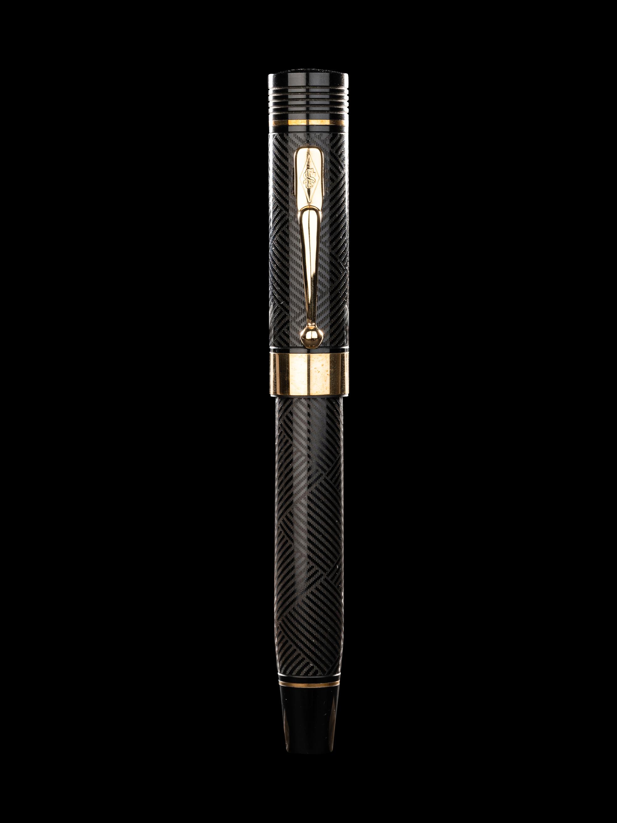 Conway Stewart: Churchill-Ebonite and Gilt Trim Limited Edition Ballpoint Pen