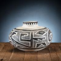 Anasazi Mogollan Black-on-White Pottery Storage Jar