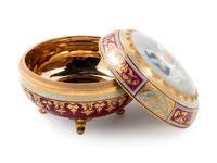 A Vienna Painted and Parcel Gilt Covered Porcelain Box Depicting Queen Victoria