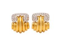 YELLOW GOLD AND DIAMOND EARCLIPS