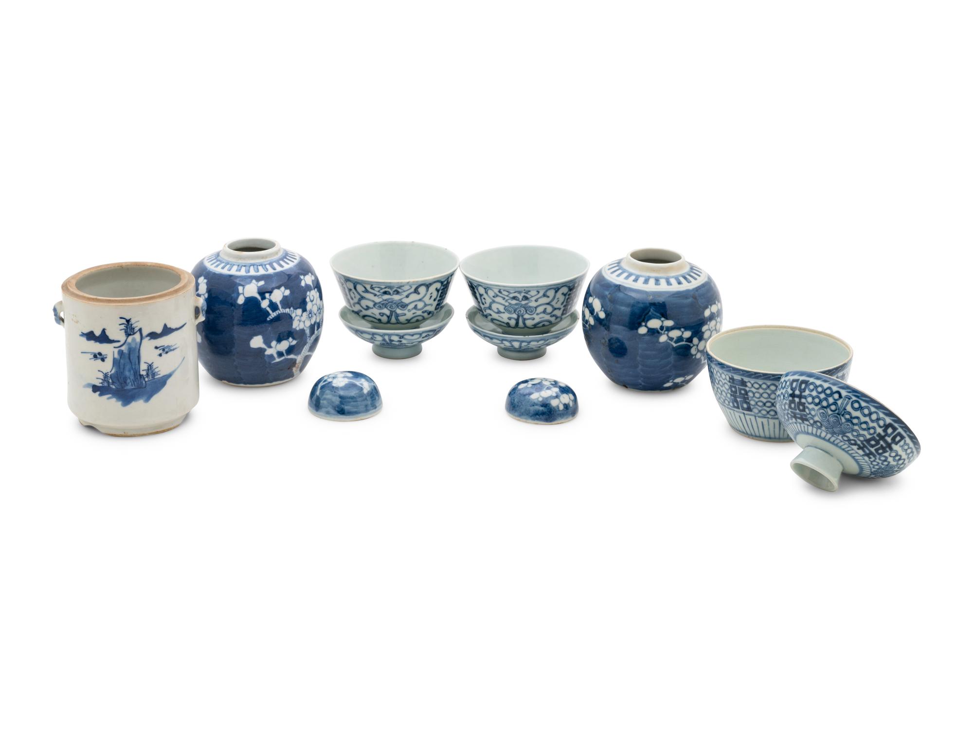 Six Chinese Blue and White Porcelain Articles