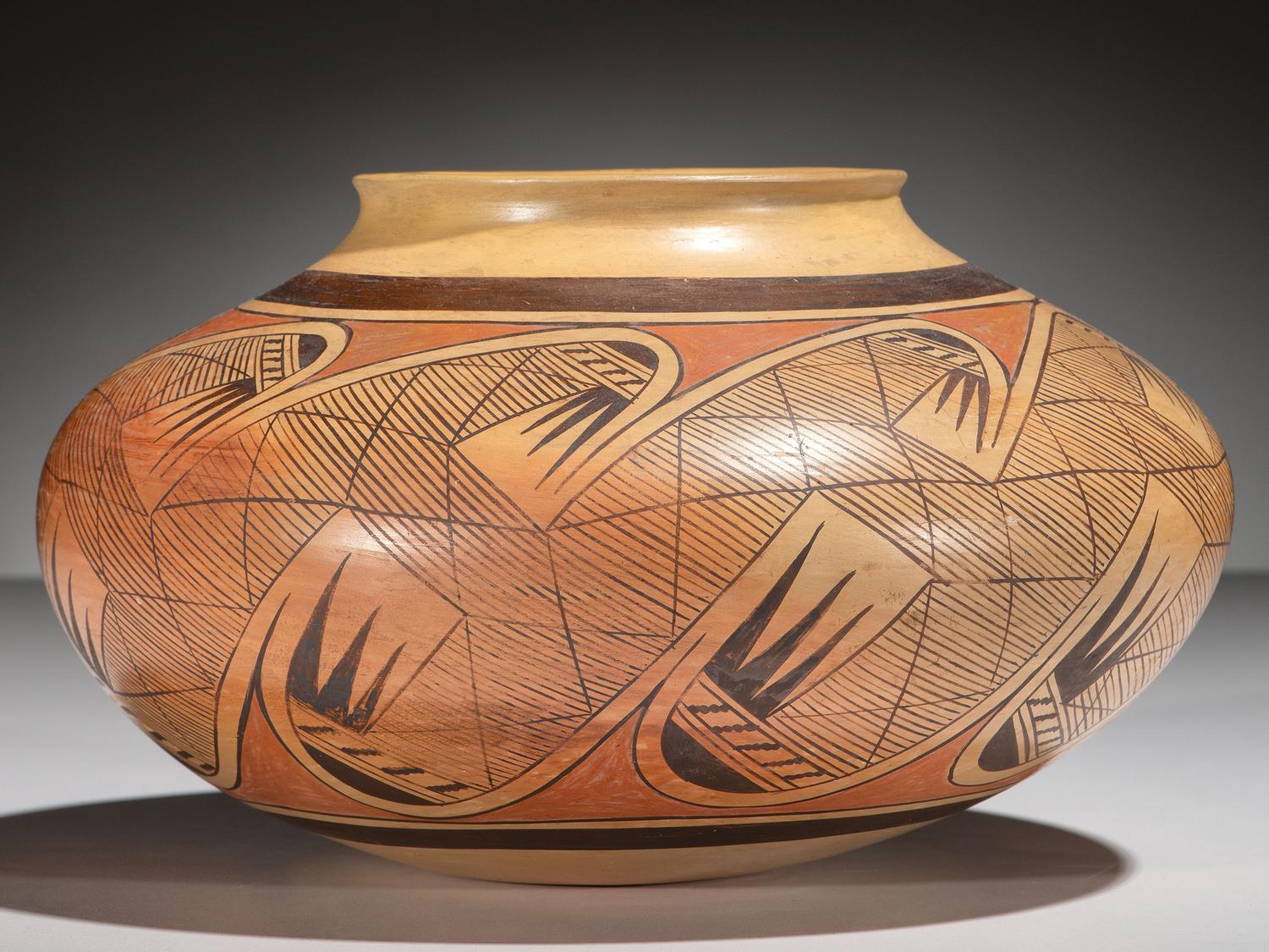 Pottery Jar, Migration Pattern