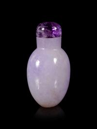 A Lavender Jadeite Snuff Bottle