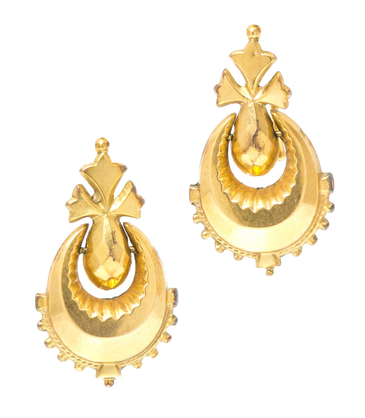 A Pair of Victorian Rolled Yellow Gold Earrings. 1.55 dwts.