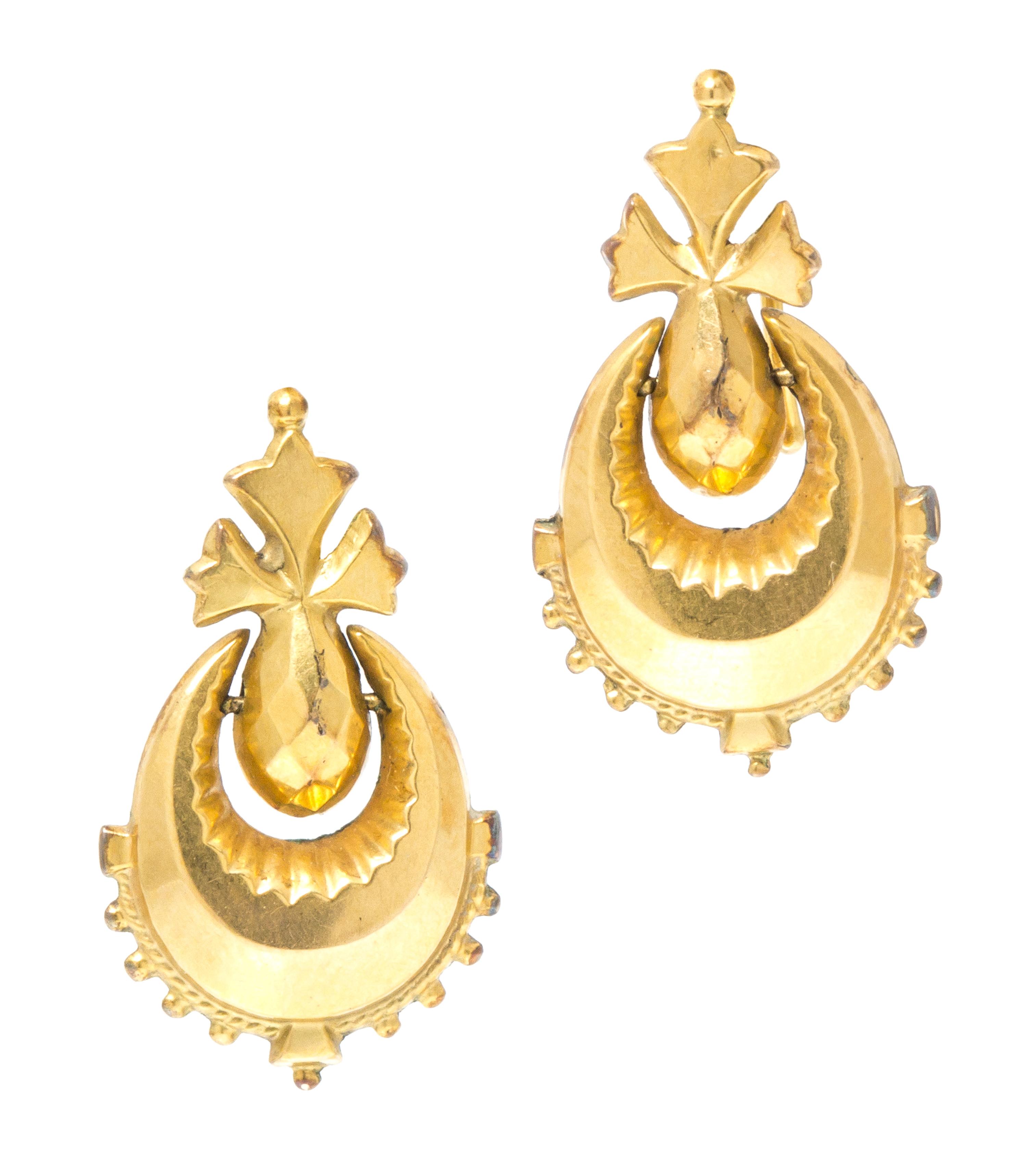 A Pair of Victorian Rolled Yellow Gold Earrings. 1.55 dwts.