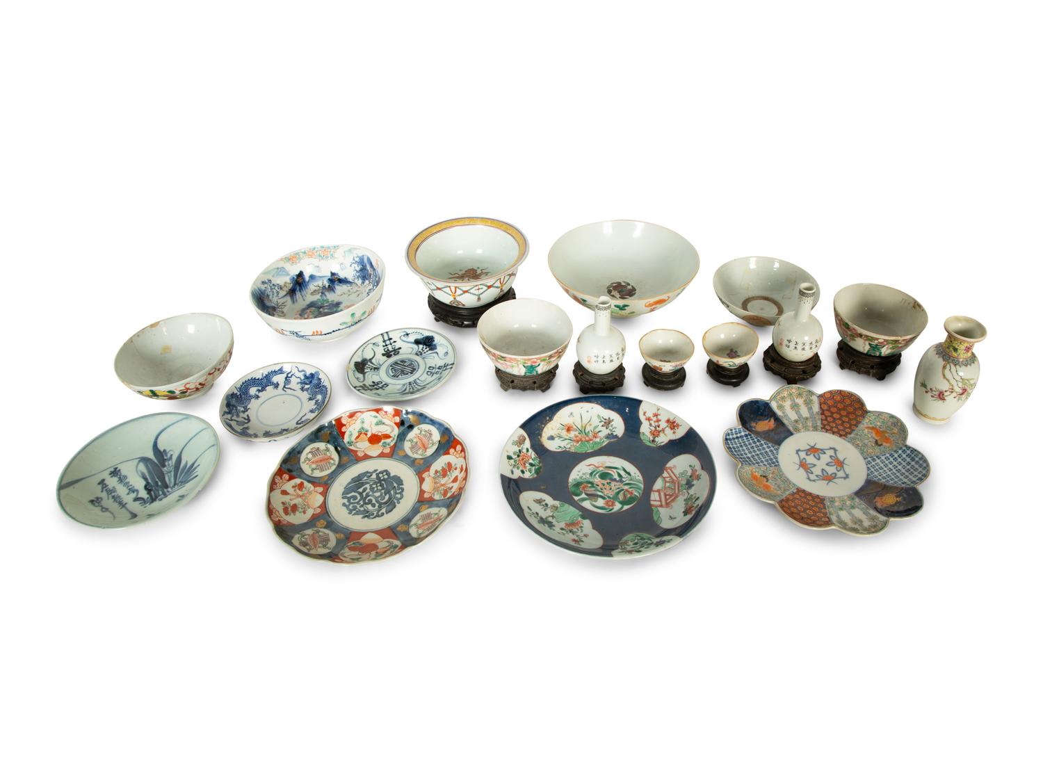 A Collection of Chinese Export Porcelain Articles