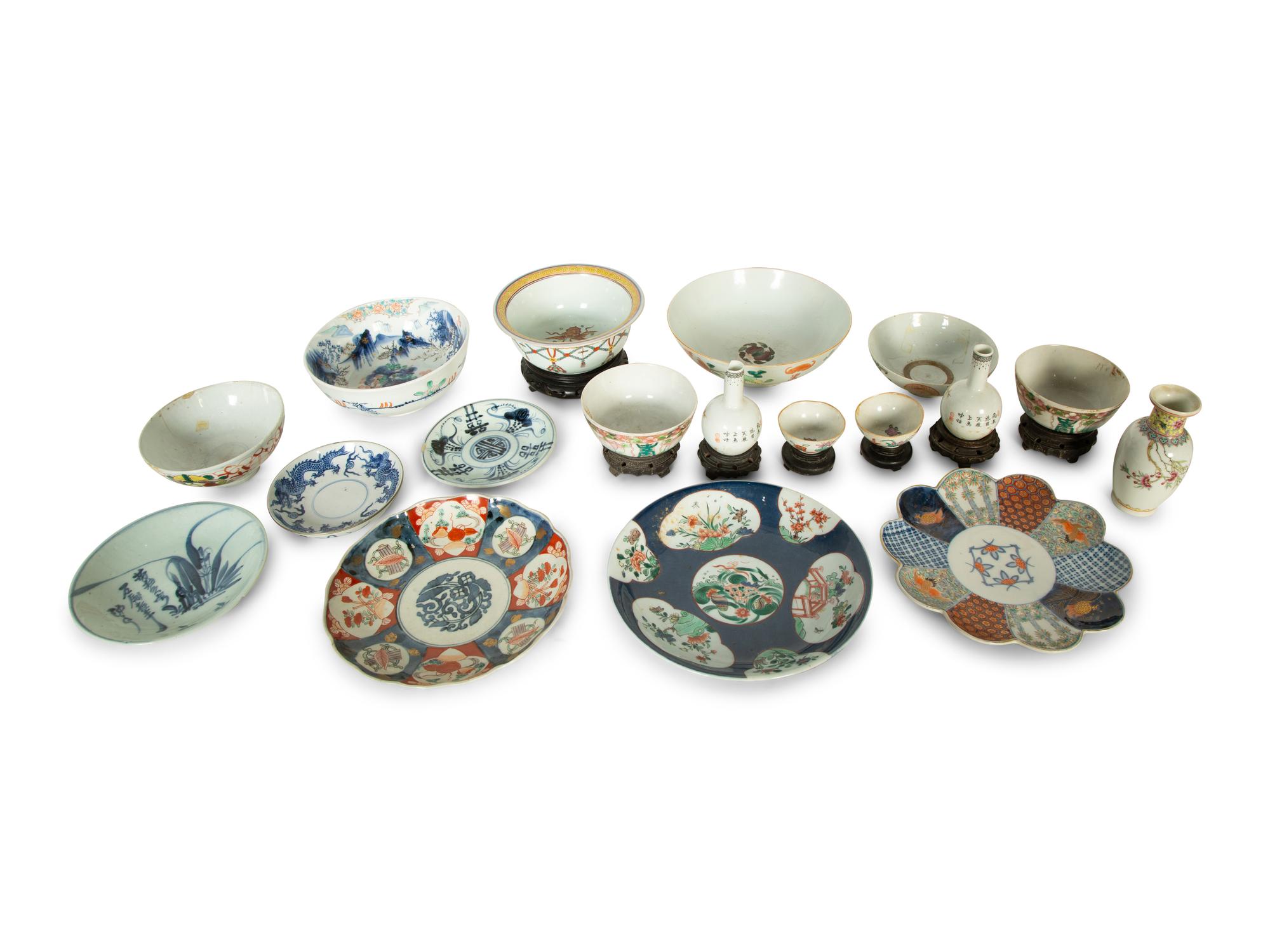 A Collection of Chinese Export Porcelain Articles